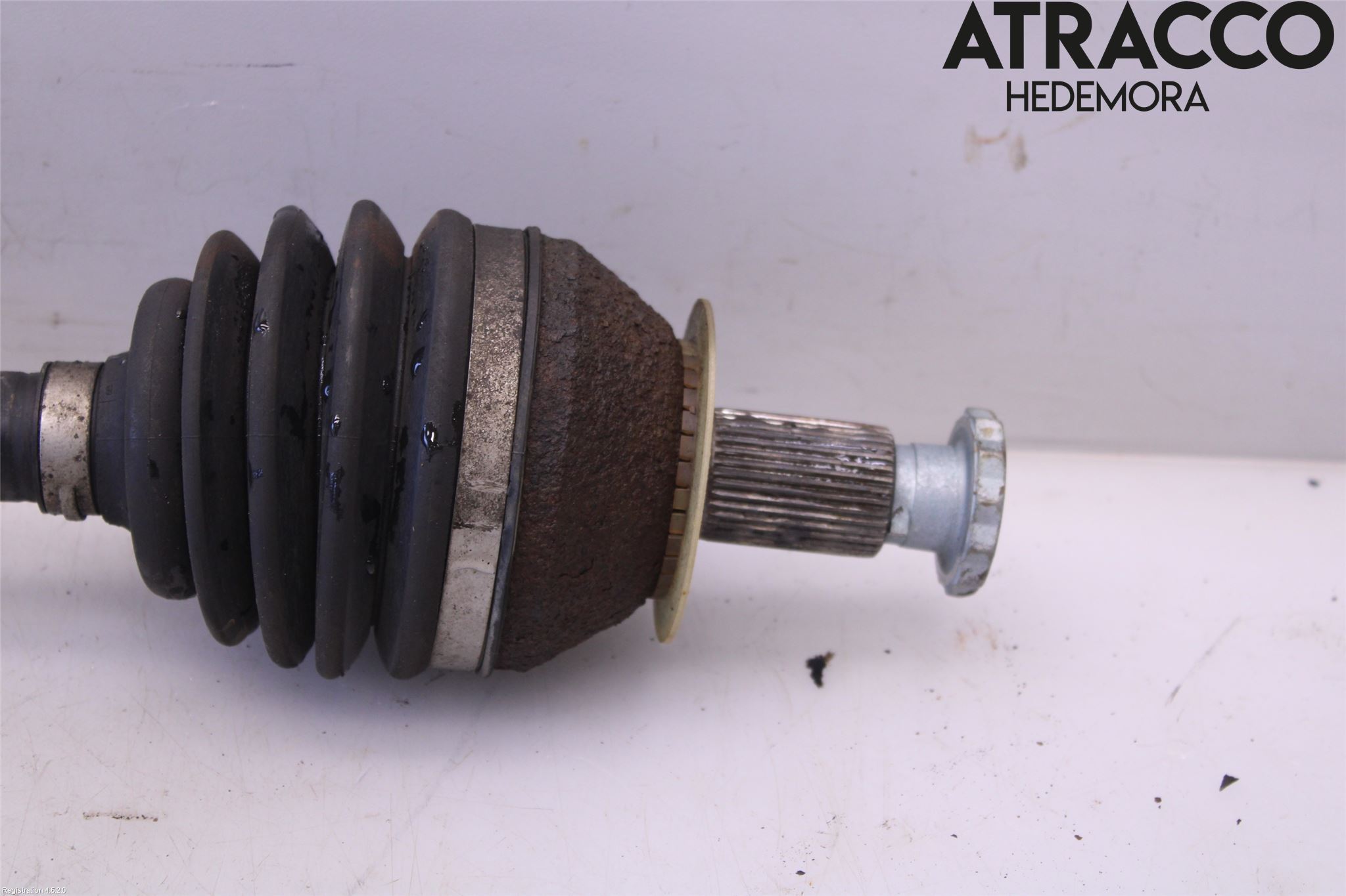Volkswagen VW POLO 10-17 Drivaxel Fram Vänster