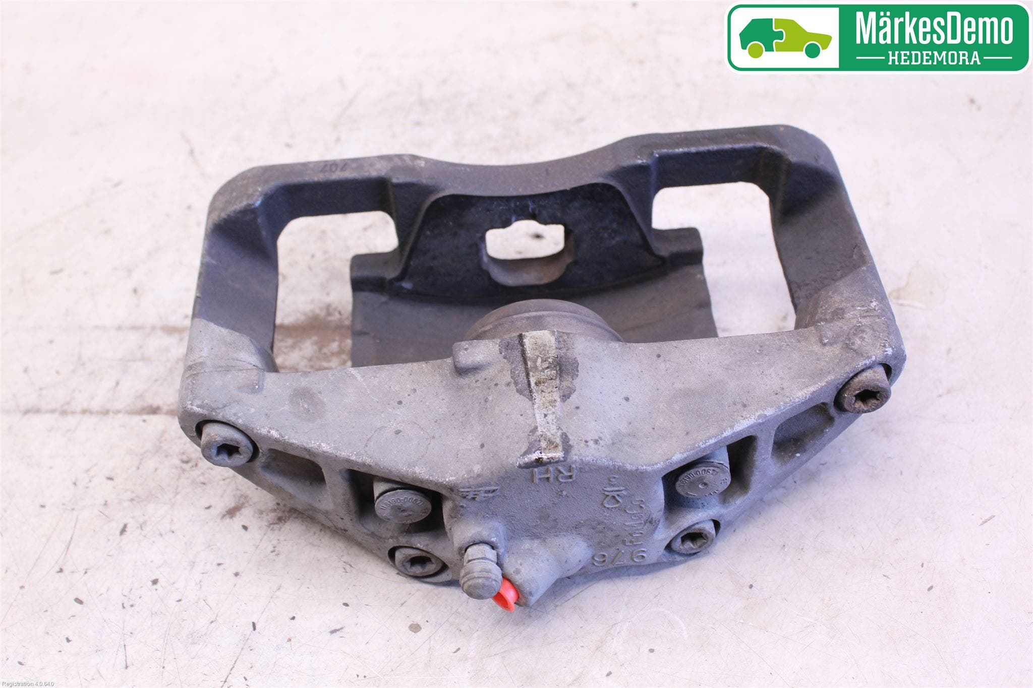 Ford FOCUS 04-07 Bromsok Fram Höger