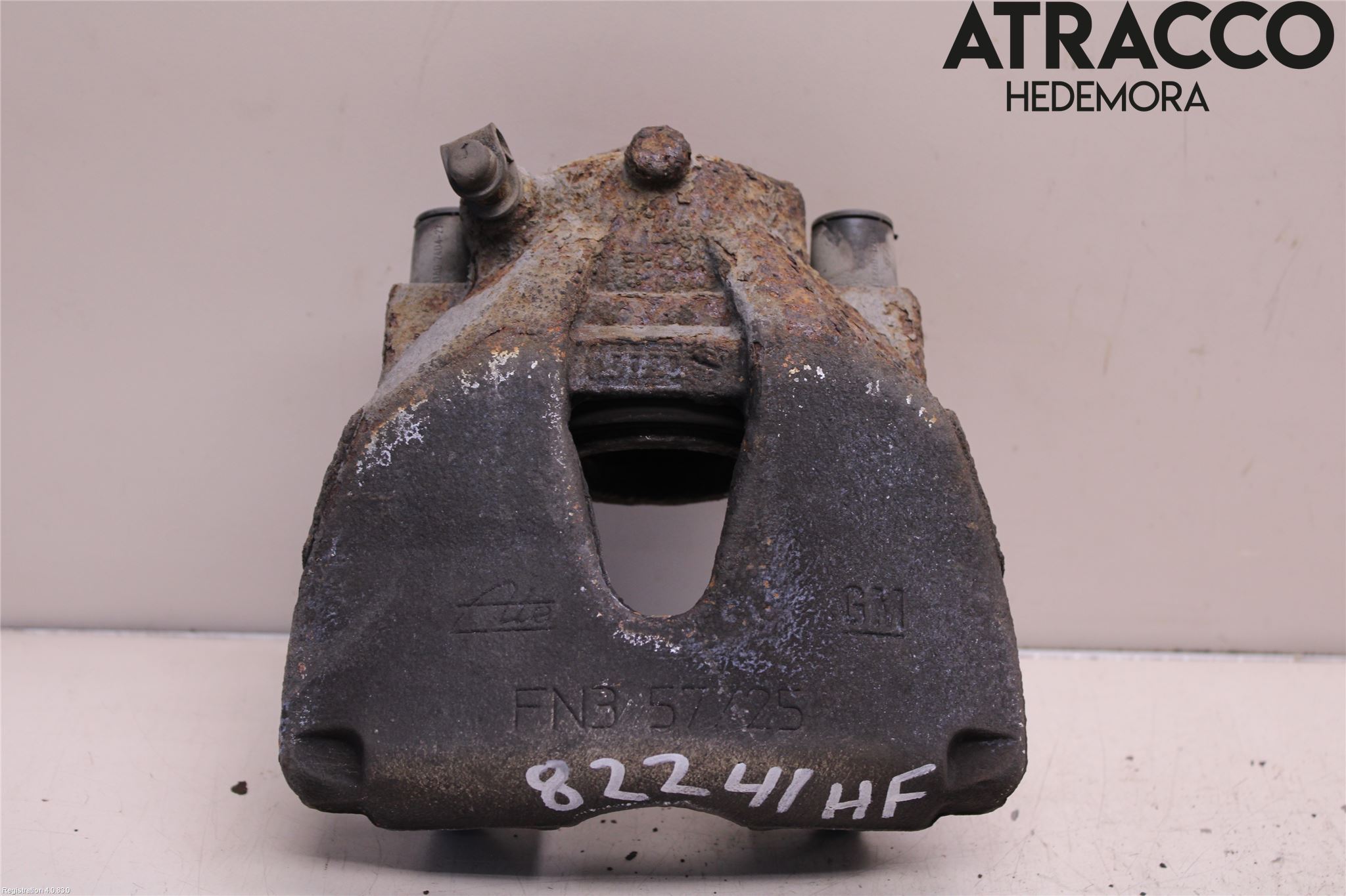 Saab 9-5     06-10 Bromsok Fram Höger