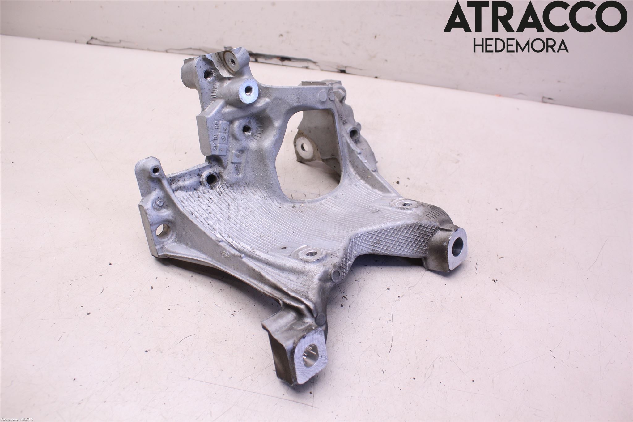 Audi A4/S4 B9 16-19 Framvagnsbalk