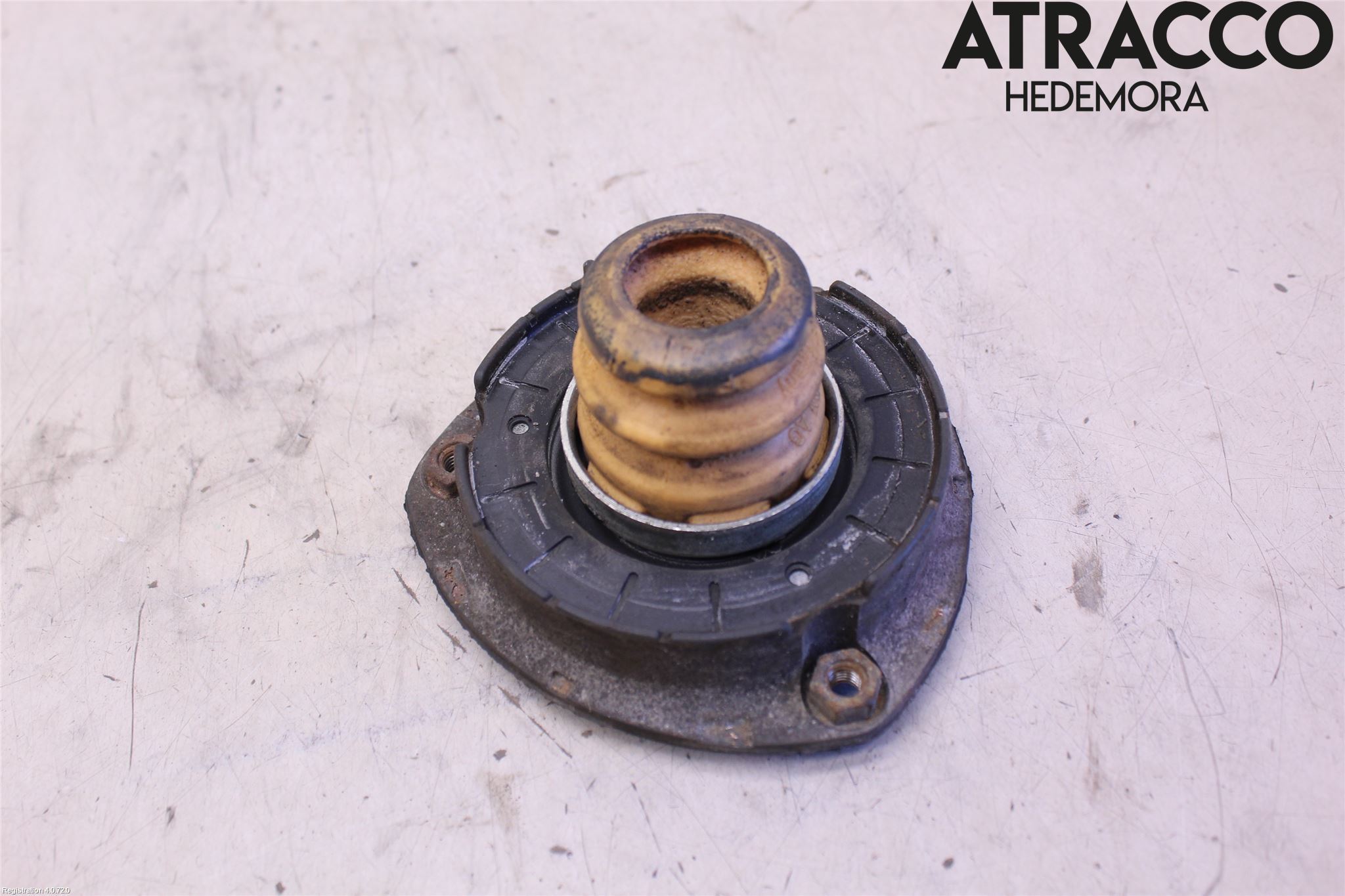 Volkswagen VW GOLF / E-GOLF VII 13-20 Fjäderbenslager Fram