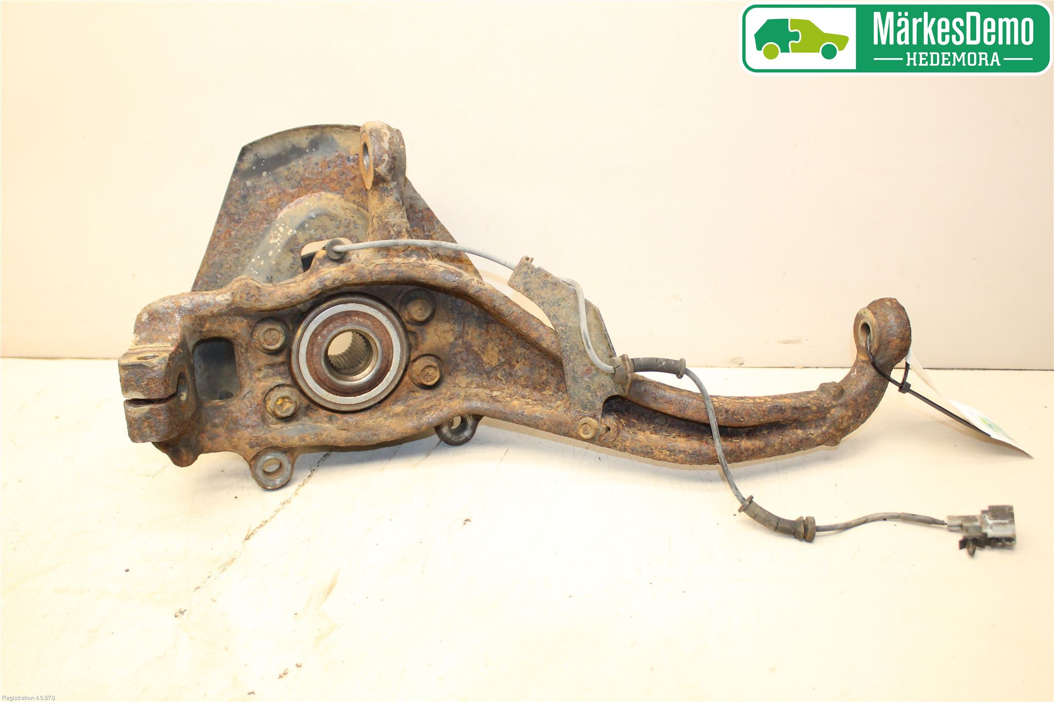 Nissan NAVARA 05-16 Styrspindel Lagerhus Hö