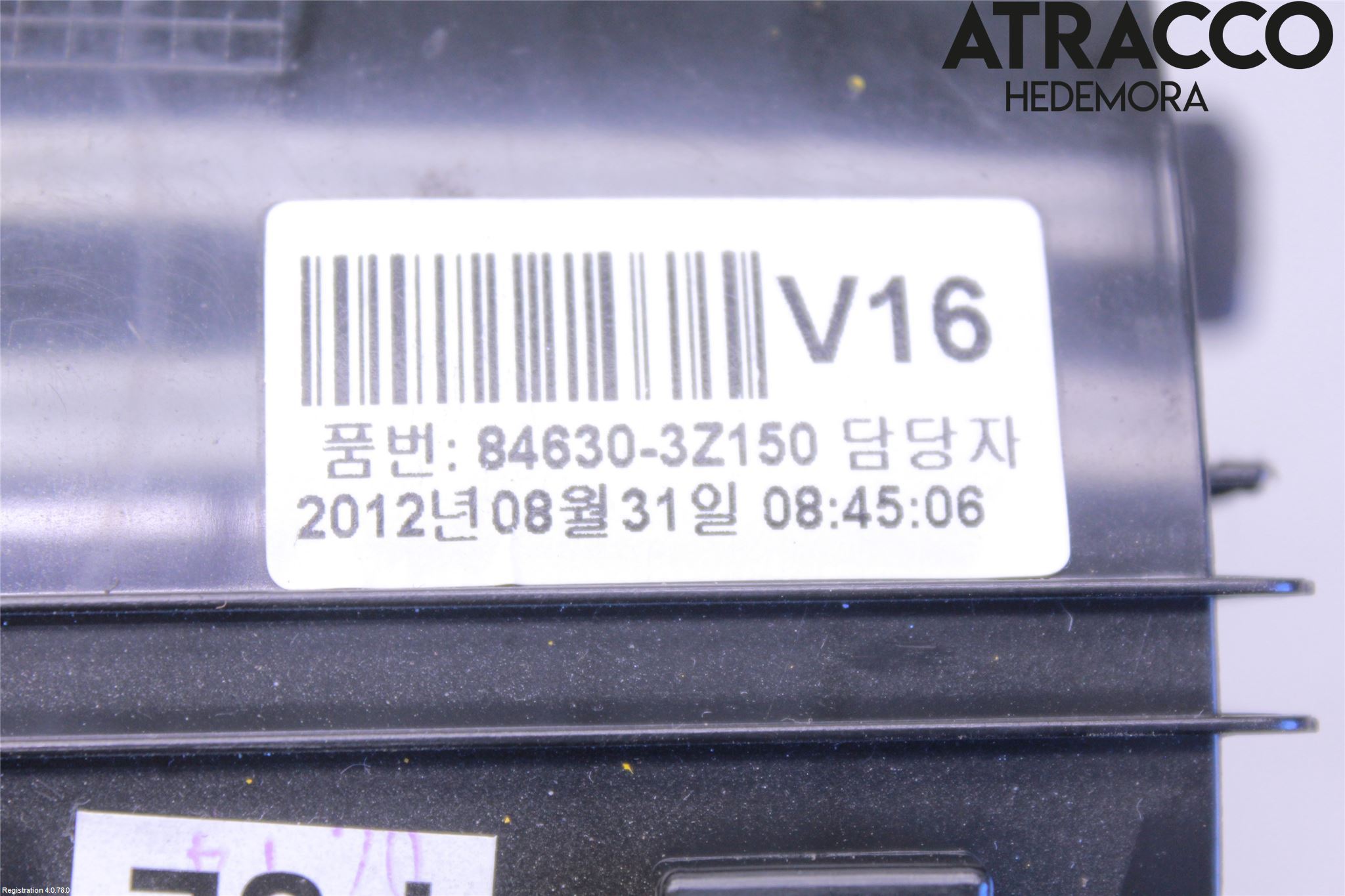 Hyundai i40 08-15 Instrumentbräda Förvaringsfack