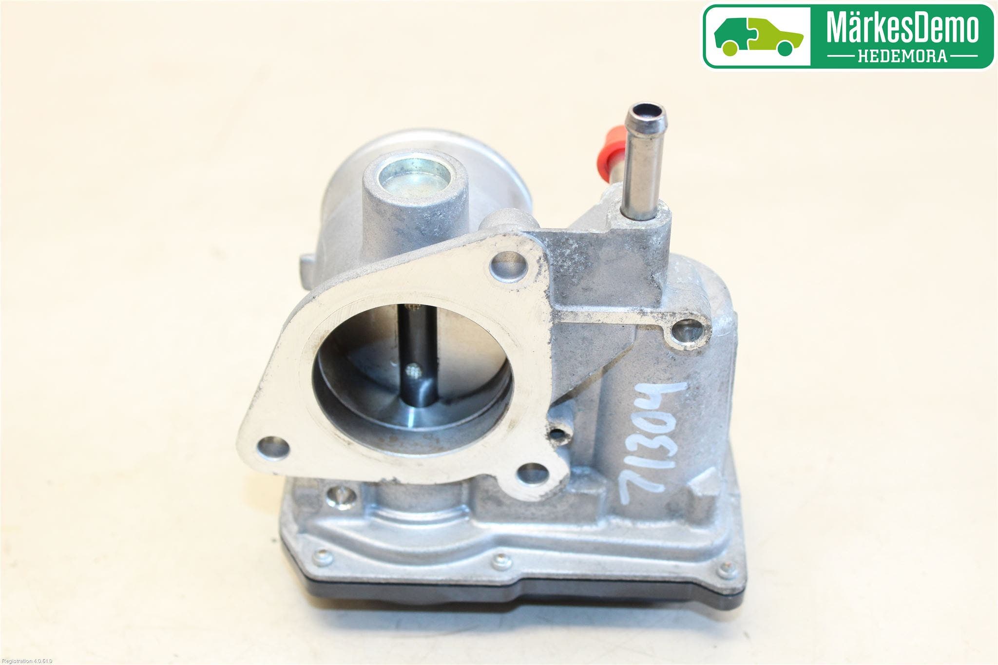 Toyota YARIS XP130 12-14 Injspjällhus