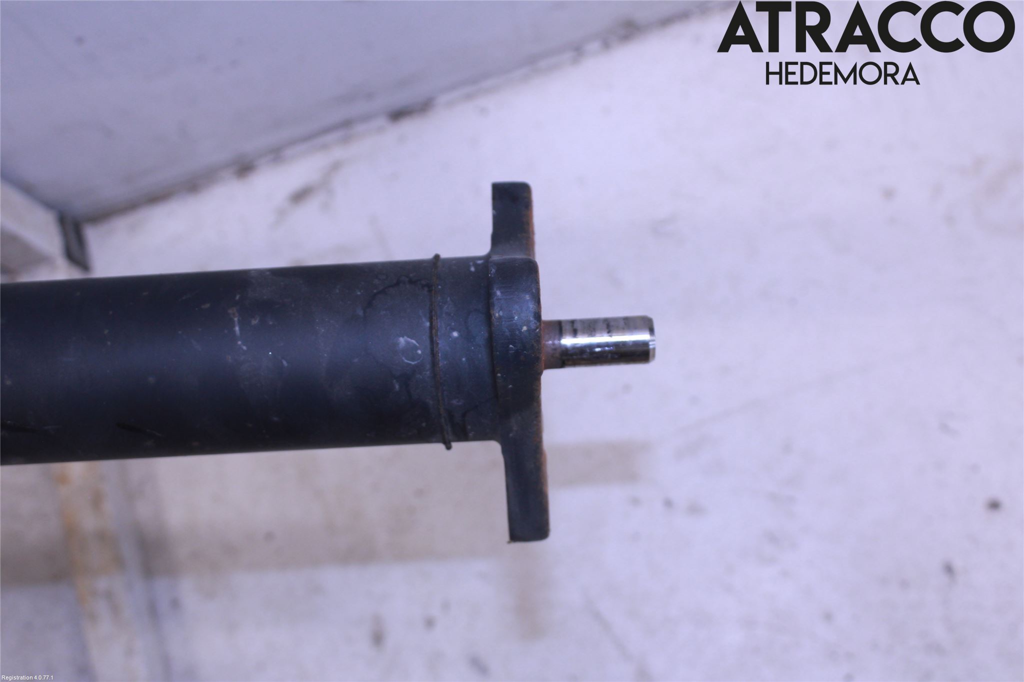 BMW 5 F10/F11/F18 09-17 Mellanaxel Mitt