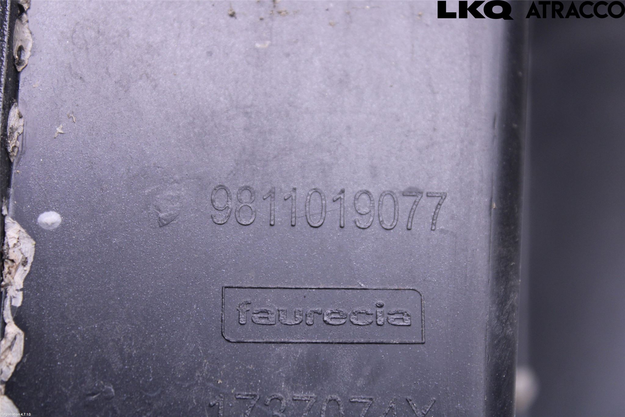 Peugeot 3008 17-24 Stötfångardel Bak Vä