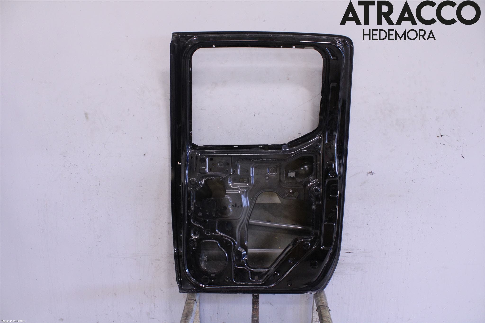 Nissan NAVARA 05-16 Dörr Bak Höger