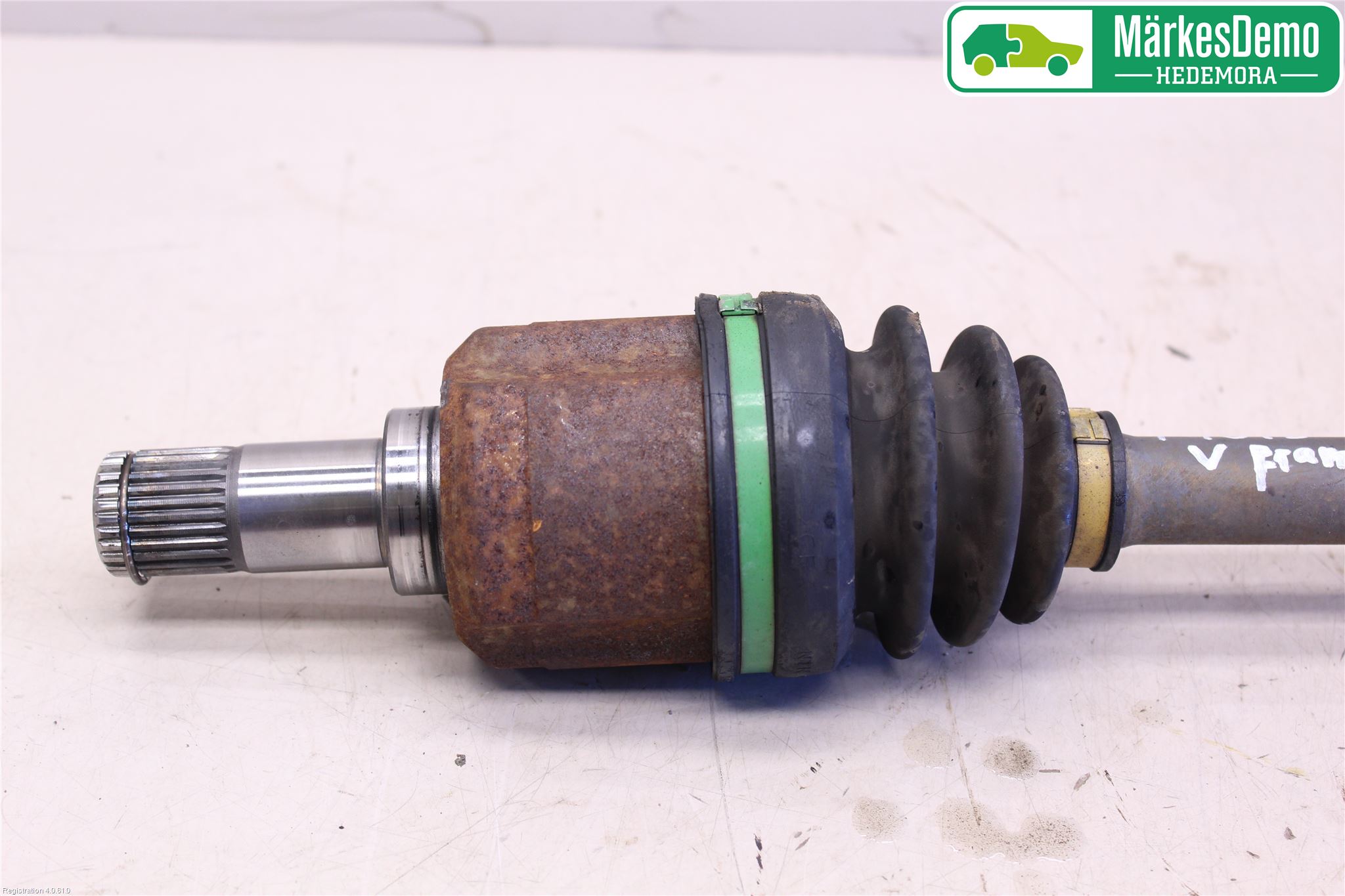 Mitsubishi OUTLANDER 13-21 Drivaxel Fram Vänster