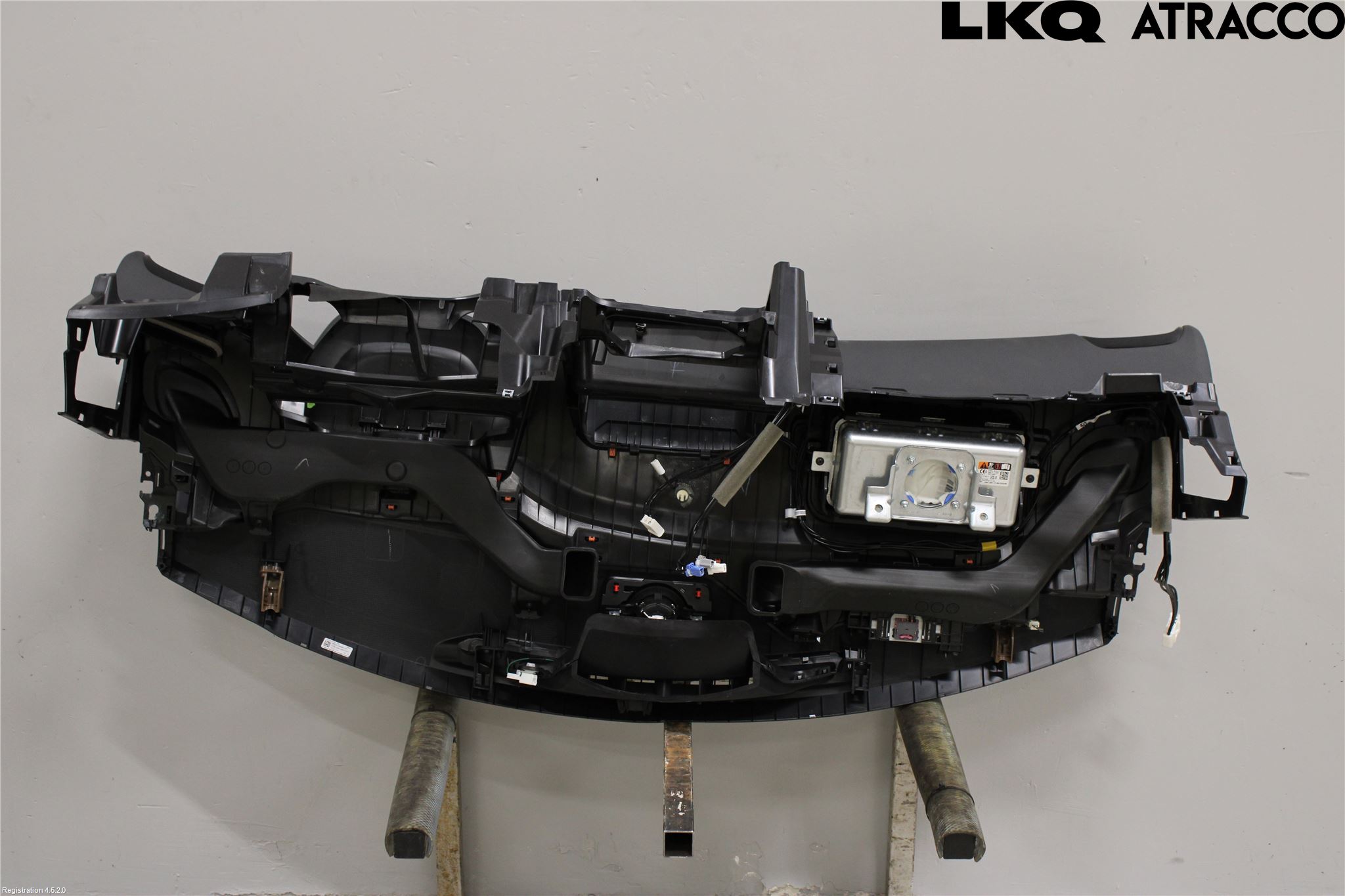 Toyota YARIS CROSS XP21 21- Instrumentbräda
