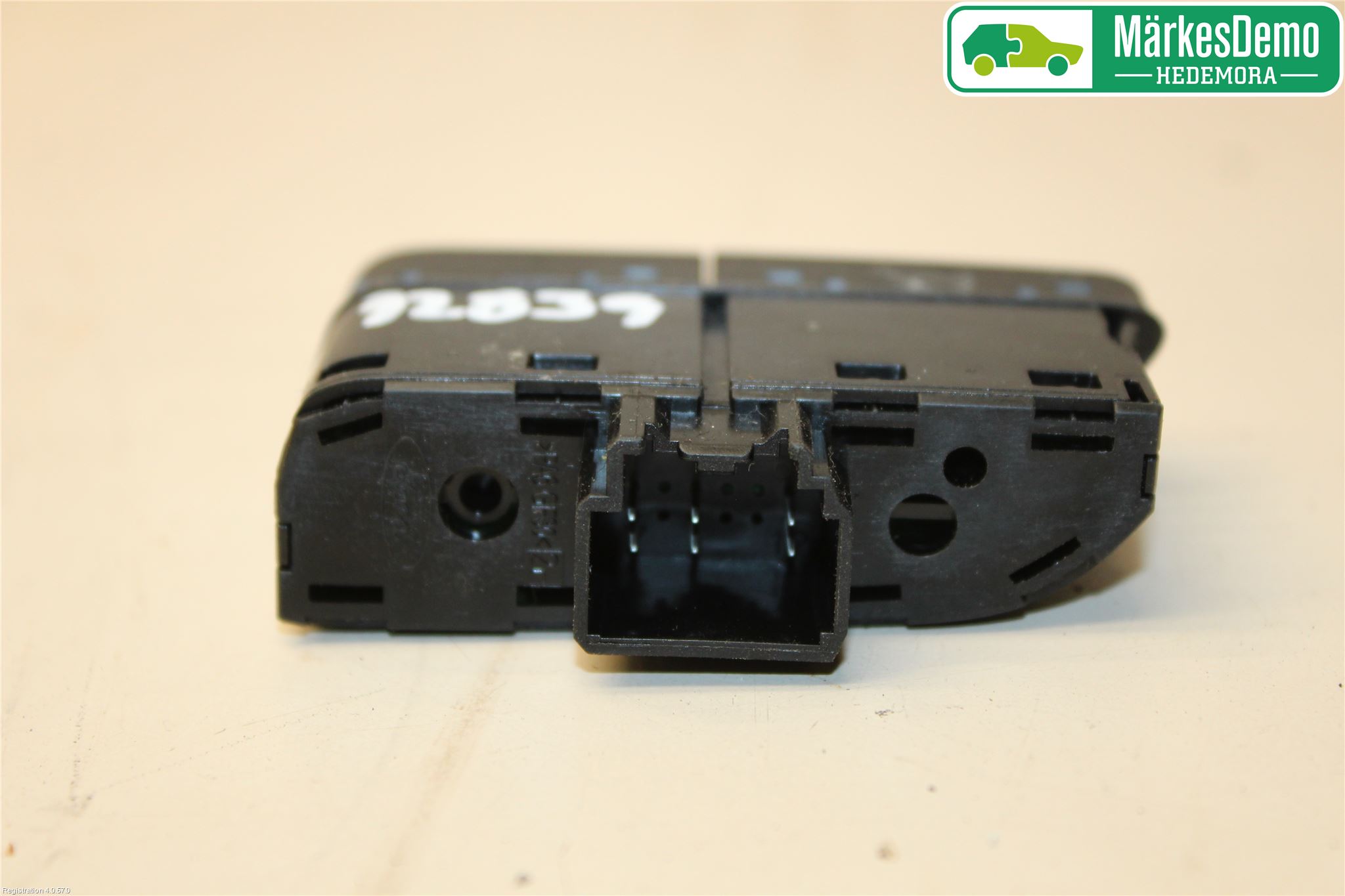 Ford FOCUS 11-14 Strömställare Elruta