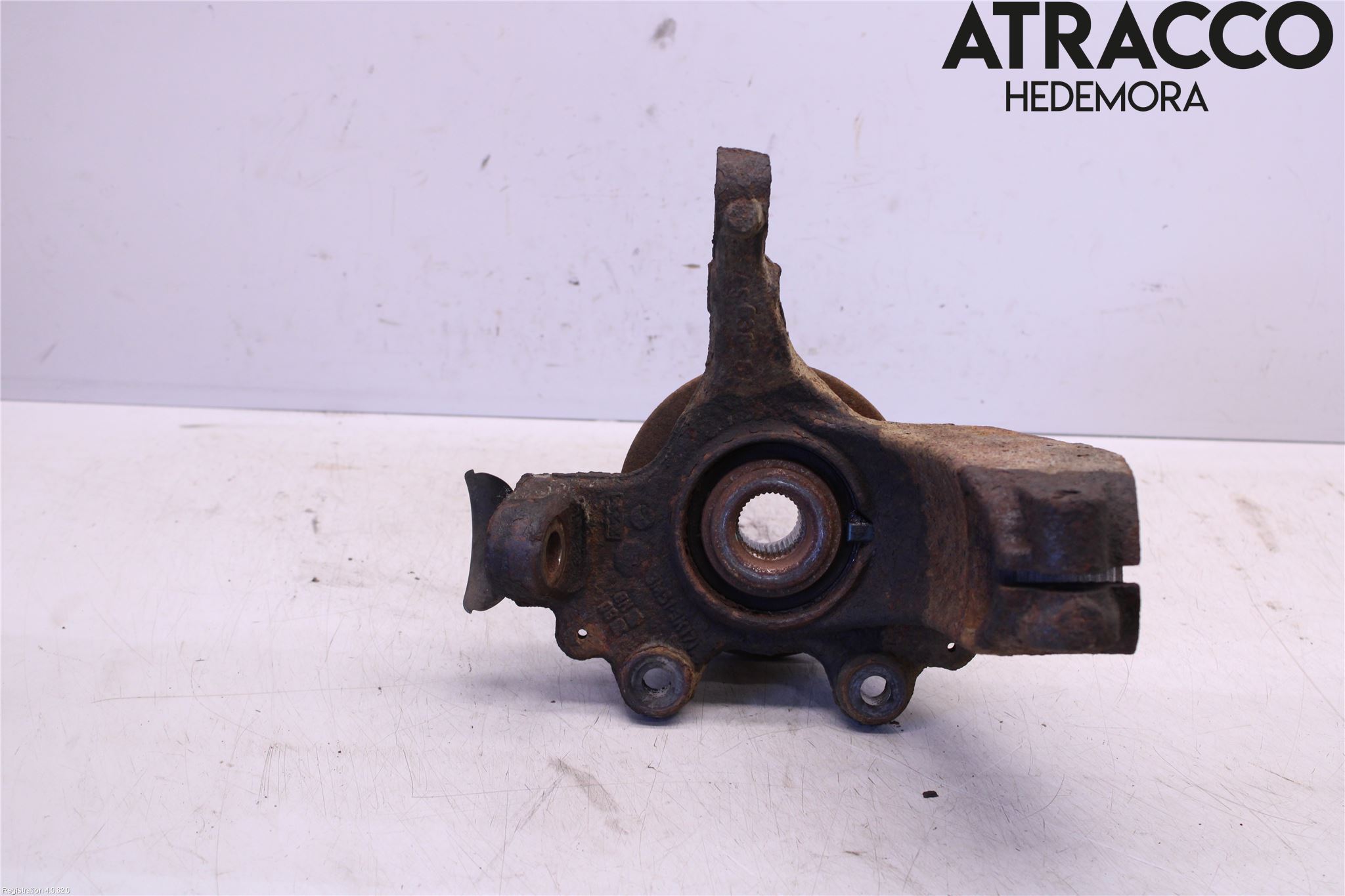 Ford FOCUS     04-07 Styrspindel Lagerhus Vä