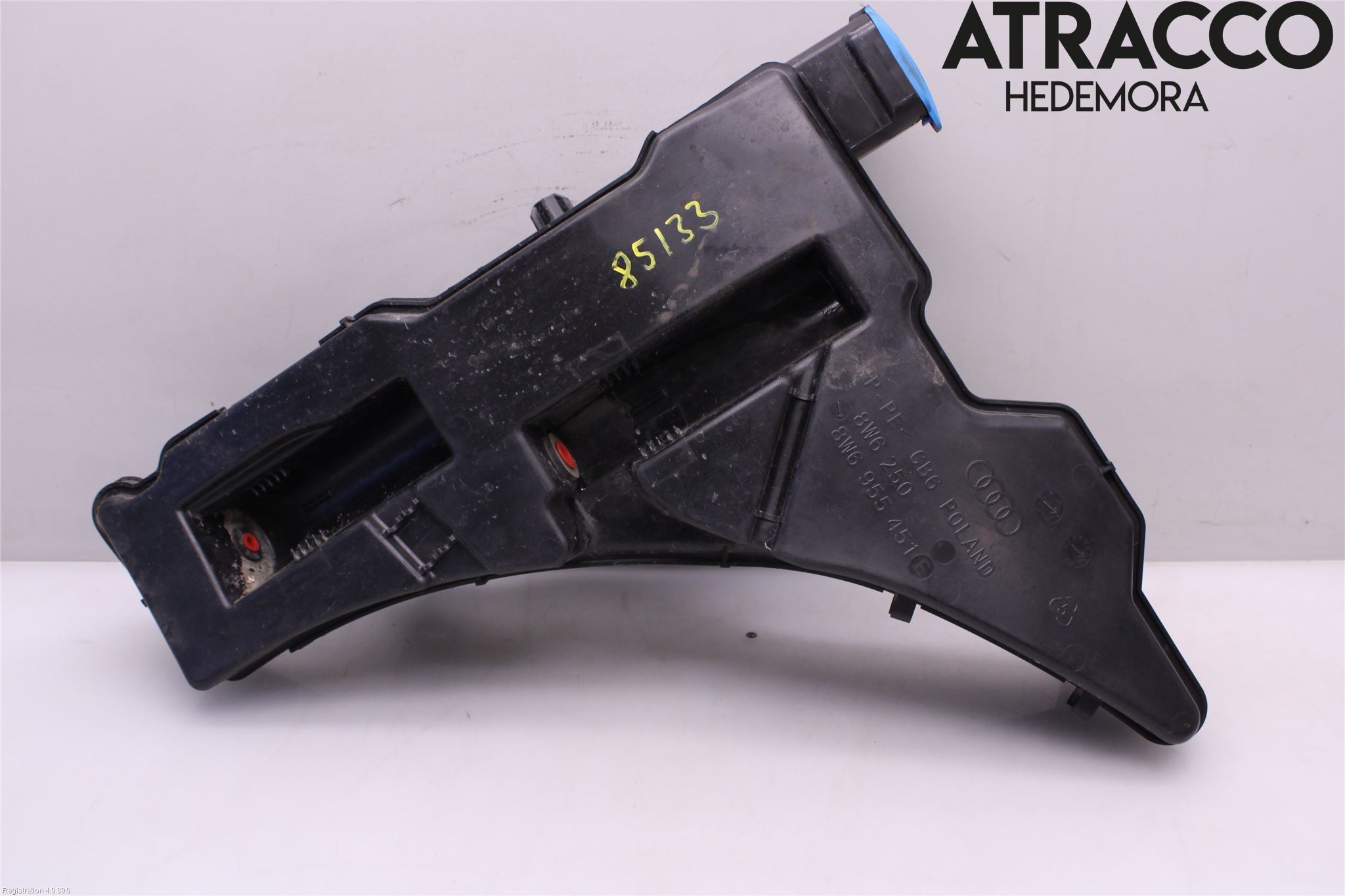 Audi A5 17- Spolartank Vindruta-Strål