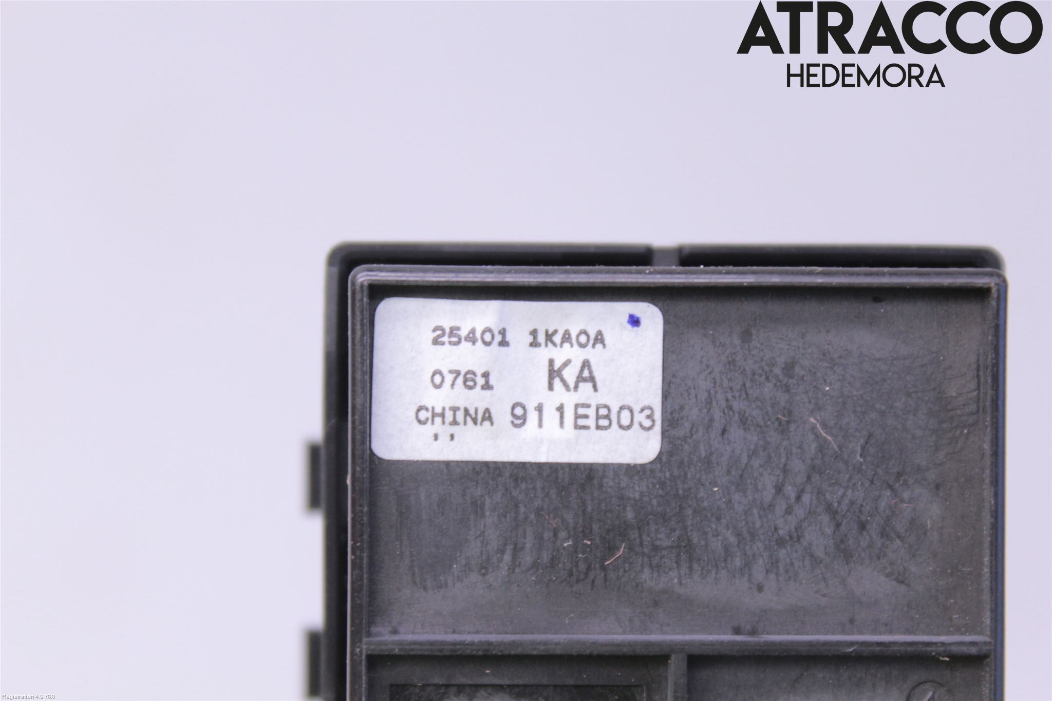 Nissan JUKE 10-14 Strömställare Elhiss