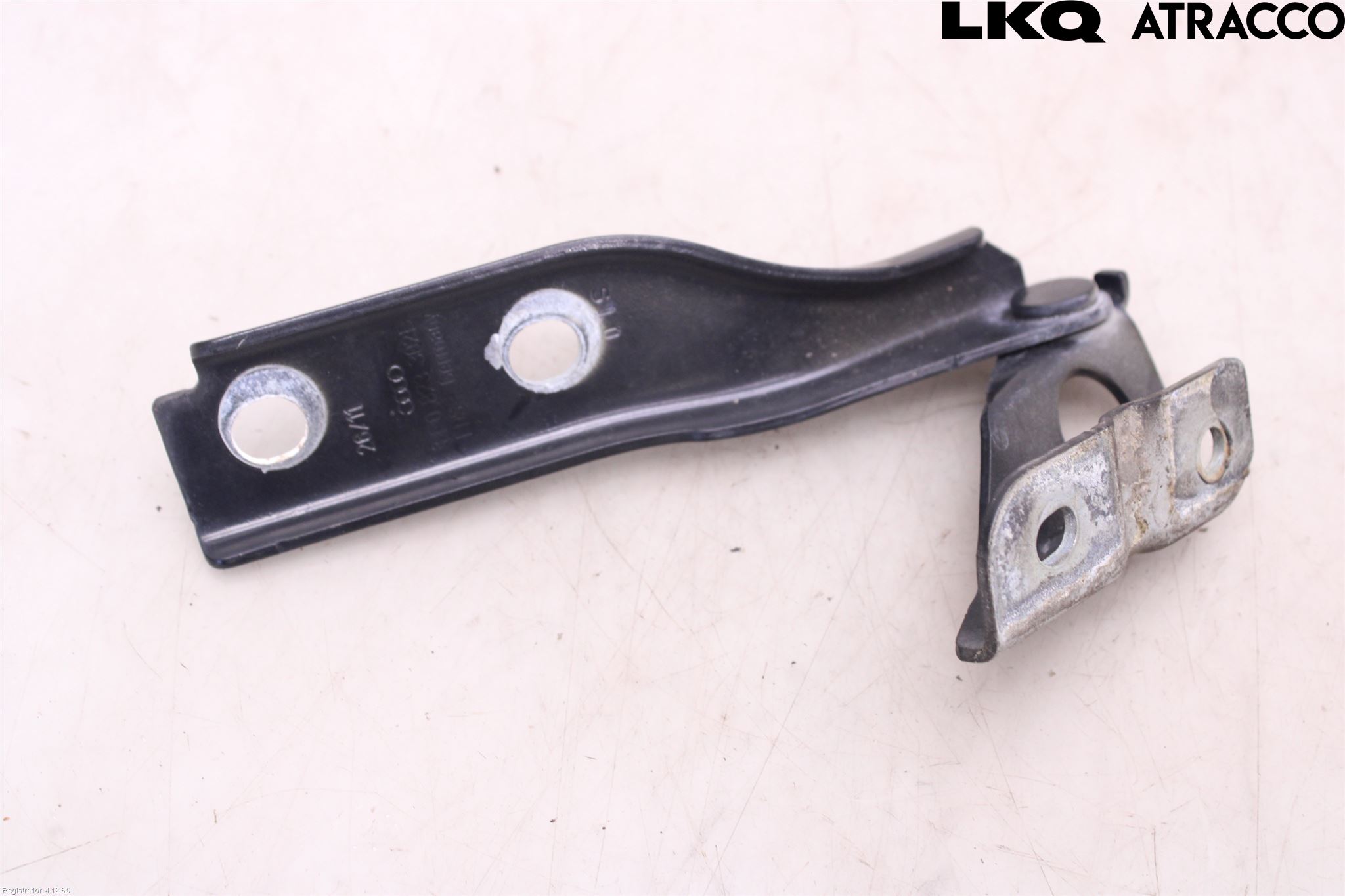 Audi A3/S3 05-13 Huvgångjärn