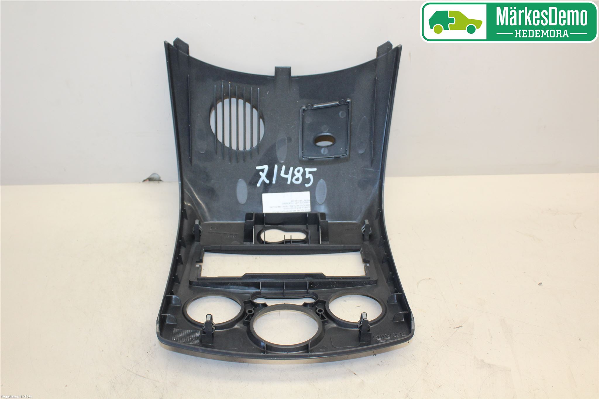 Renault CLIO III  06-09 Instrument-Radio Sarg