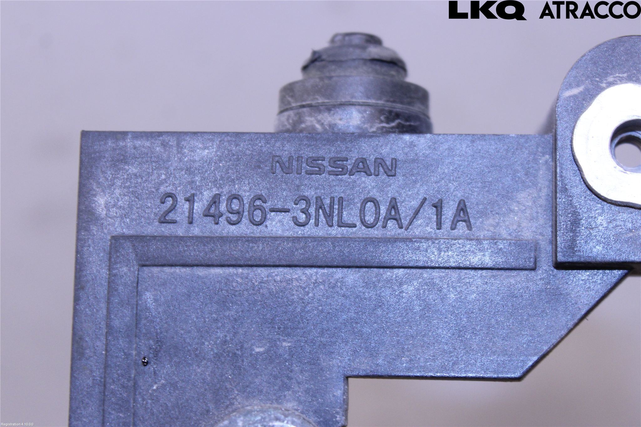 Nissan LEAF 11-17 Kylarfäste-Ram-Balk