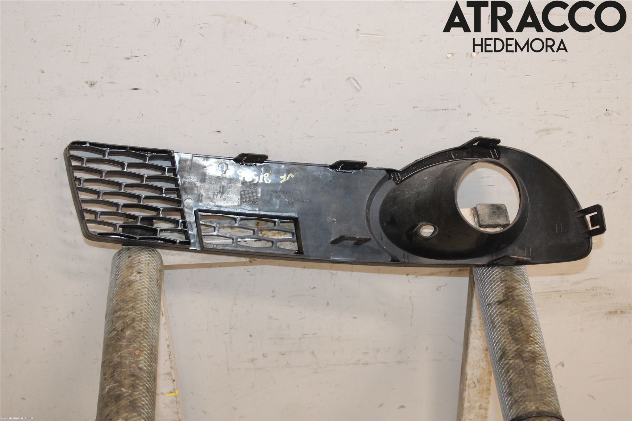 Saab 9-5     06-10 Dimljussarg Fram