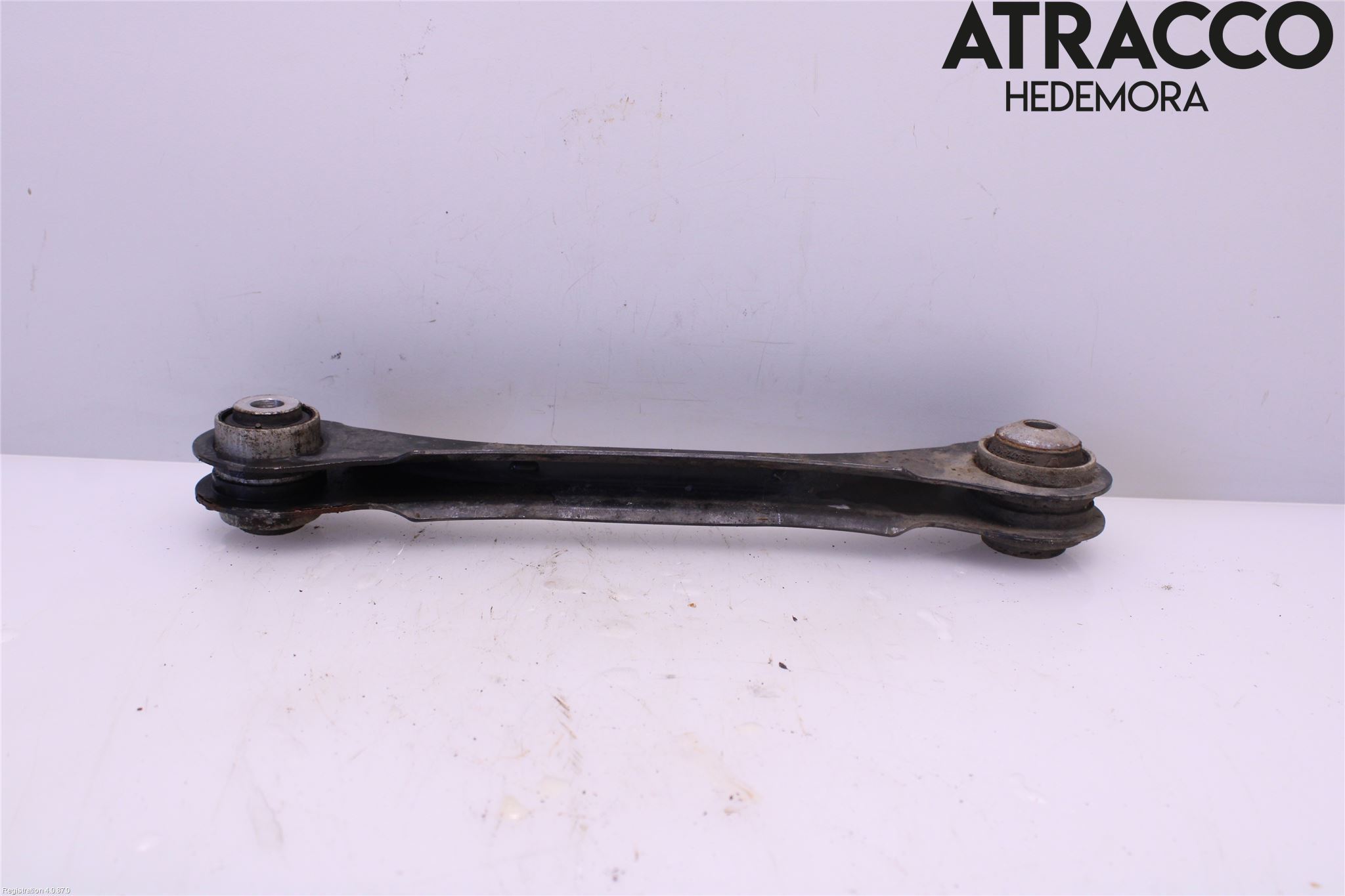 BMW 3 F30/F31/F80 12-19 Bärarm Bak Övre Höger