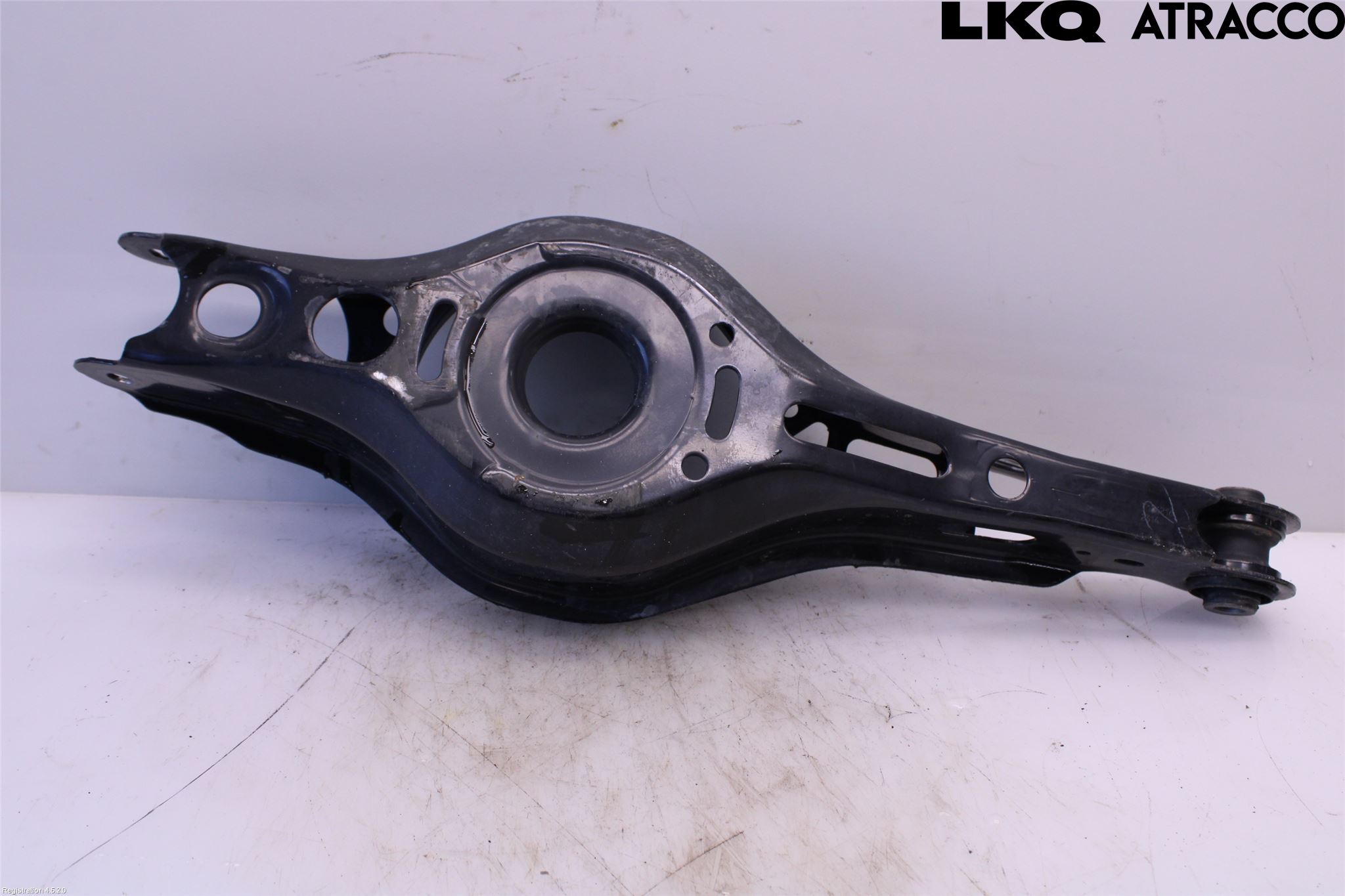 Toyota COROLLA CROSS XG10 22- Bärarm Bak Höger