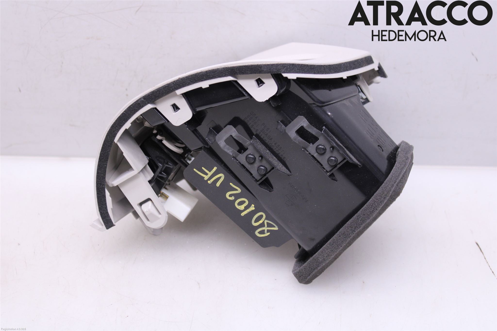 Nissan LEAF 11-17 Defrosterkanal-Munstycke