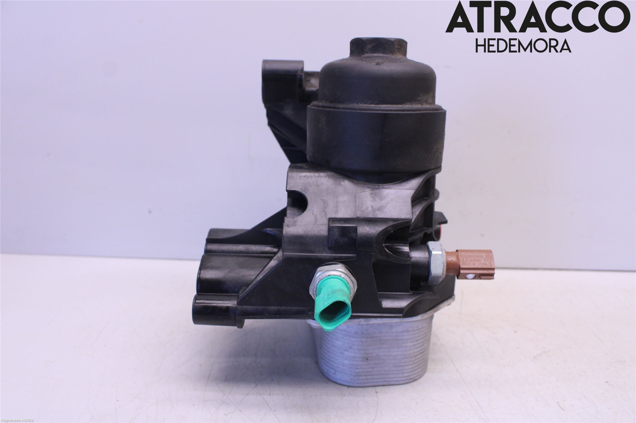 Volkswagen VW PASSAT 15-19 Oljefilterhållare