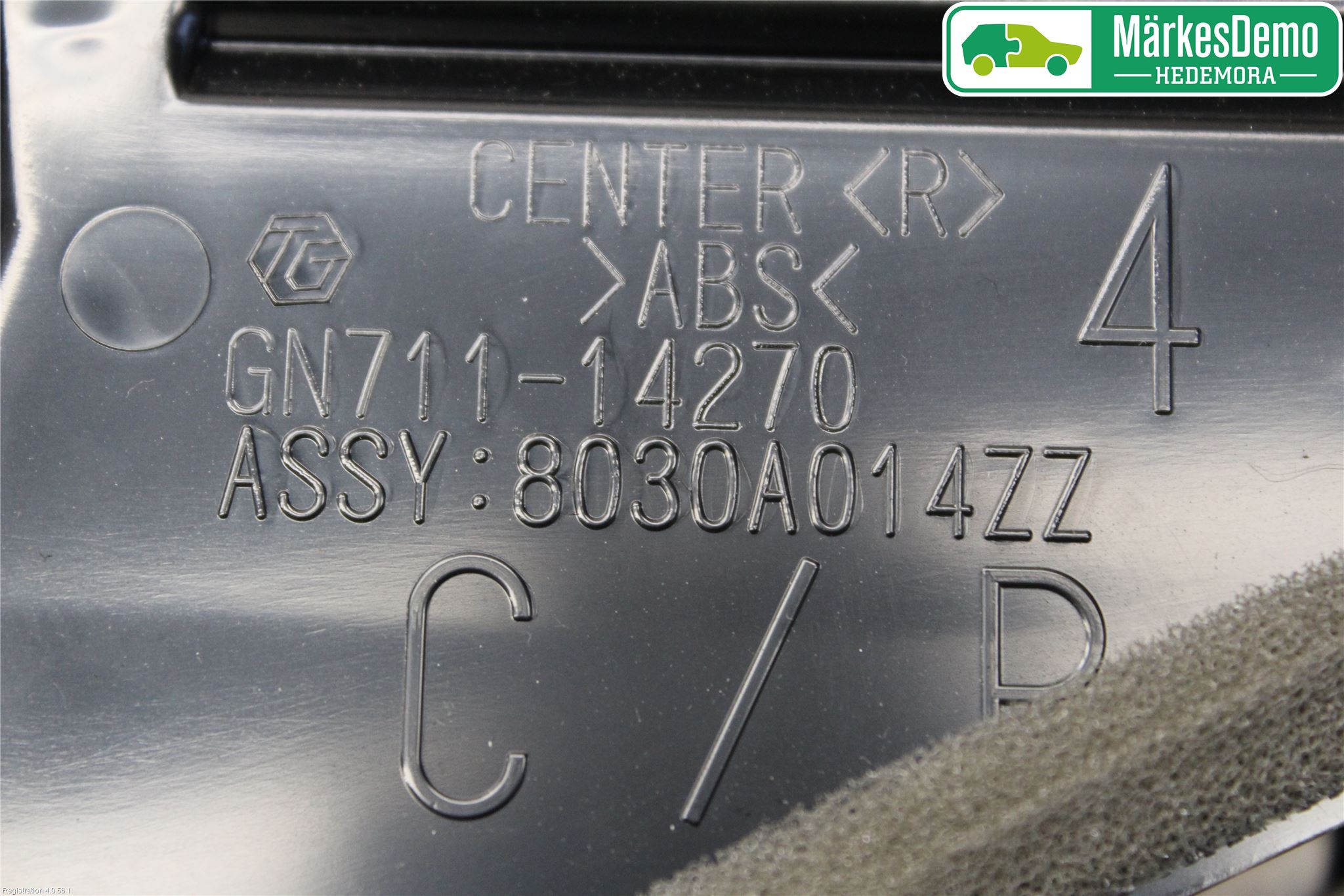 Mitsubishi OUTLANDER 07-12 Defrosterkanal-Munstycke