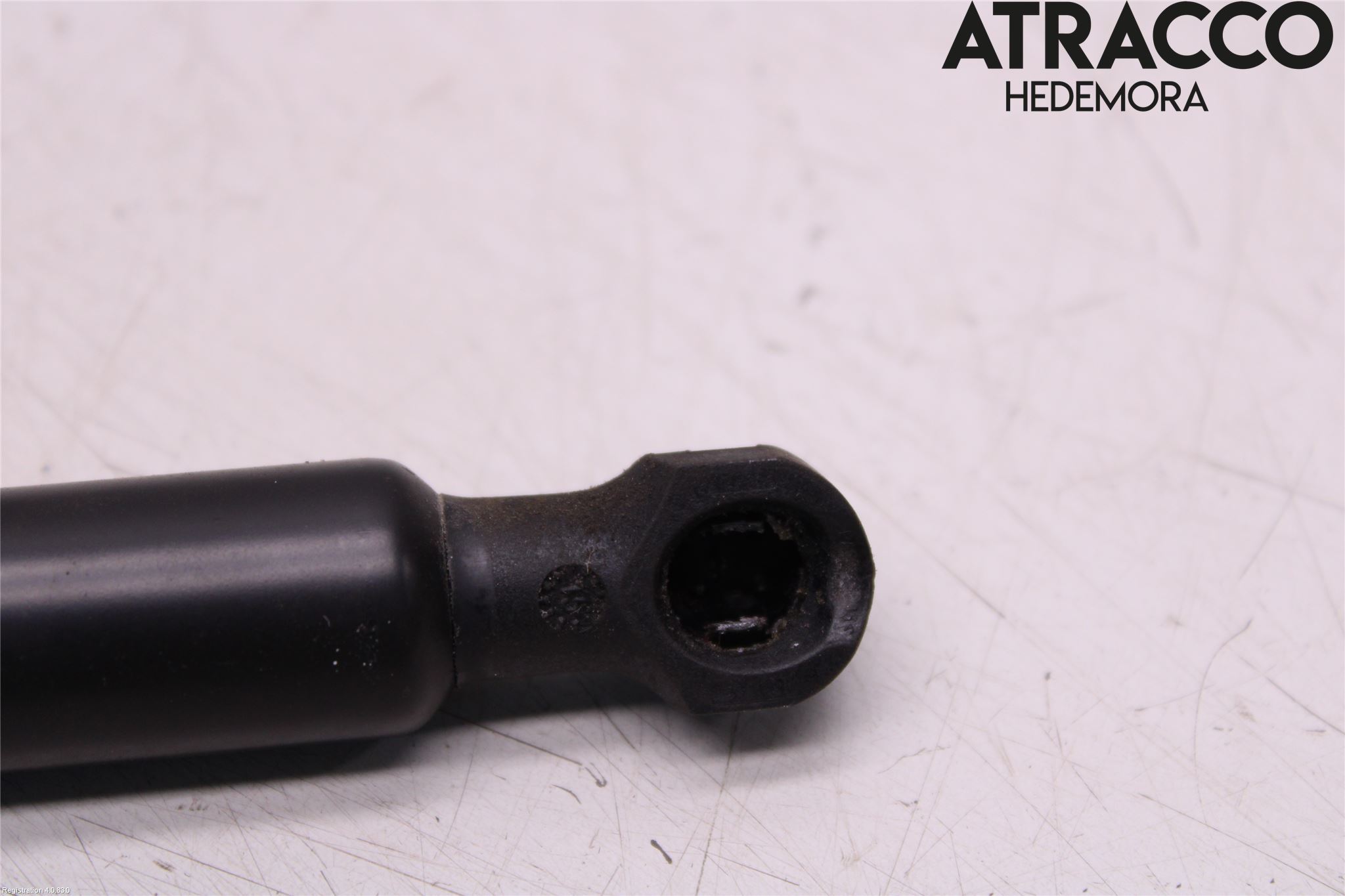 Dacia SANDERO/STEPWAY 13-20 Gasfjäder Motorhuv