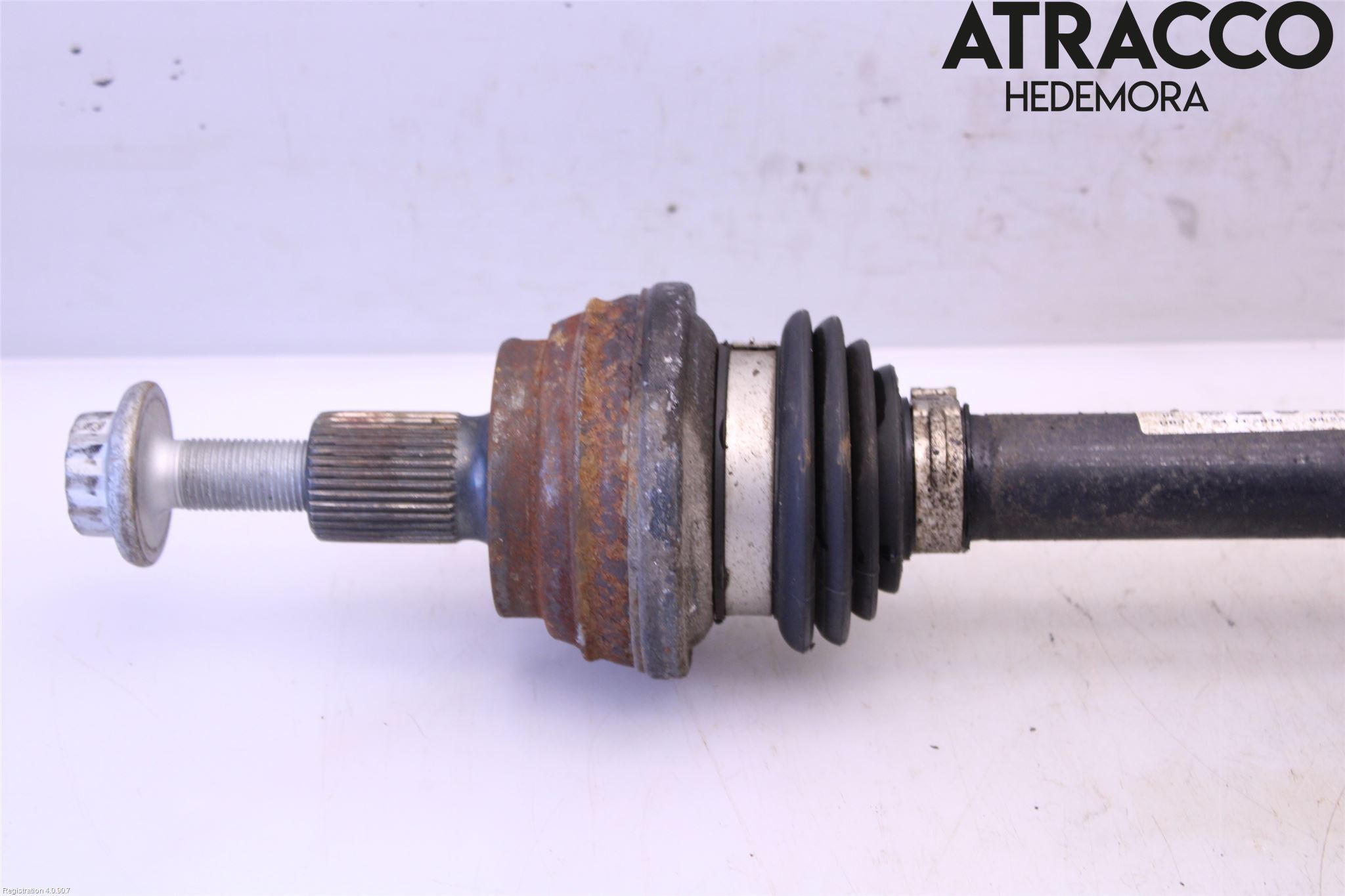 Volkswagen VW TIGUAN 16-24 Drivaxel Bak Höger