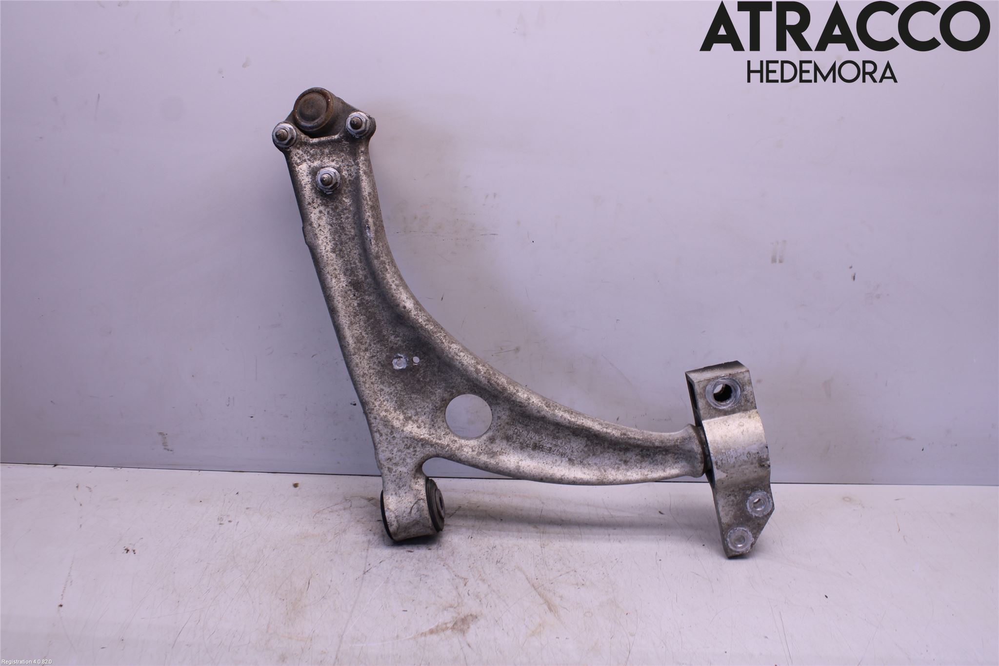 Audi A3/S3 05-13 Bärarm Fram Undre Vä