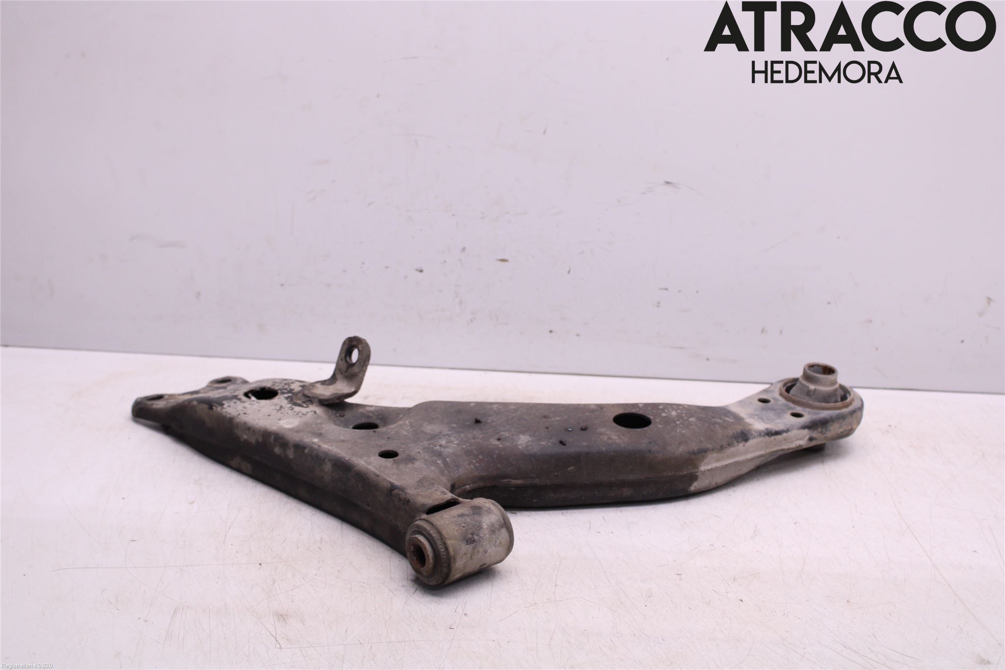 Toyota COROLLA 98-01 Bärarm Fram Undre Hö