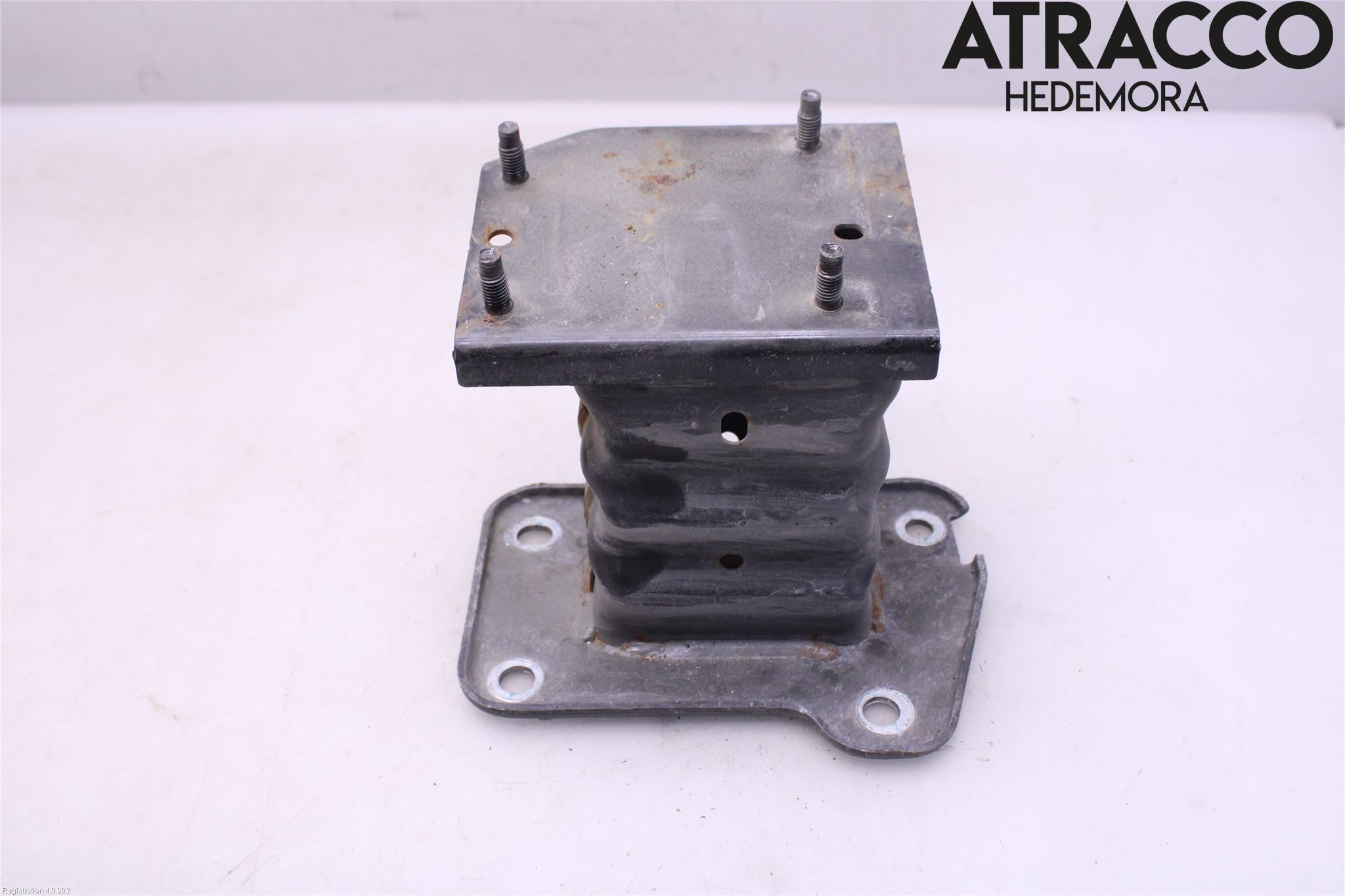 Nissan QASHQAI 14-17 Stötfångarbärjärn Fram