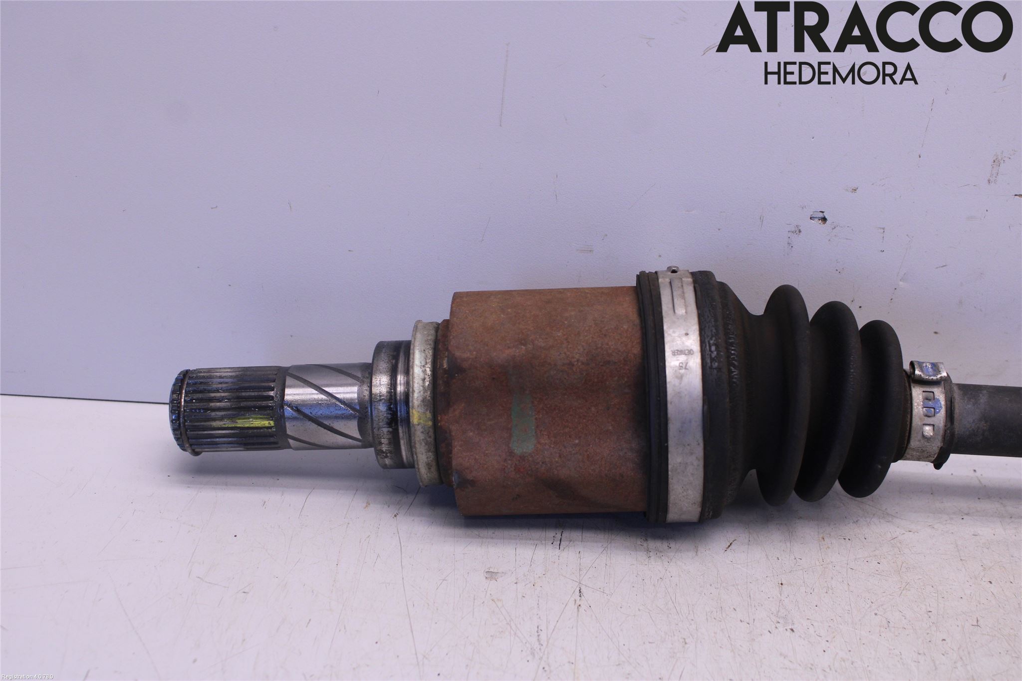 Nissan MICRA 11-16 Drivaxel Fram Vänster