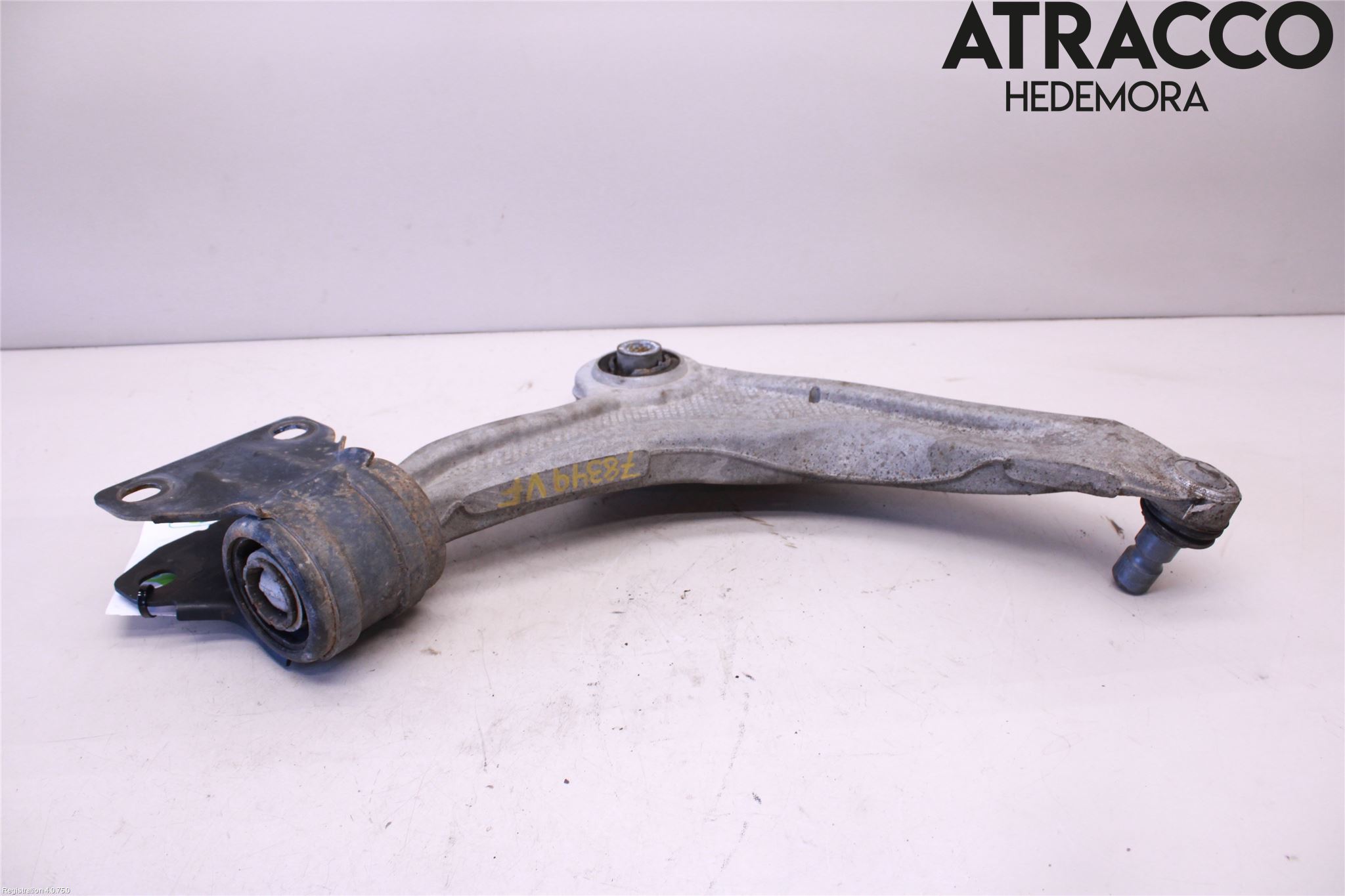 Ford MONDEO 15-22 Bärarm Fram Undre Vä