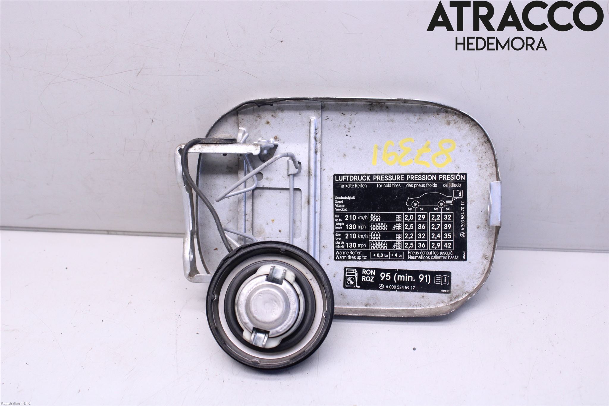 Mercedes-Benz MB C (203) 00-07 Tanklucka