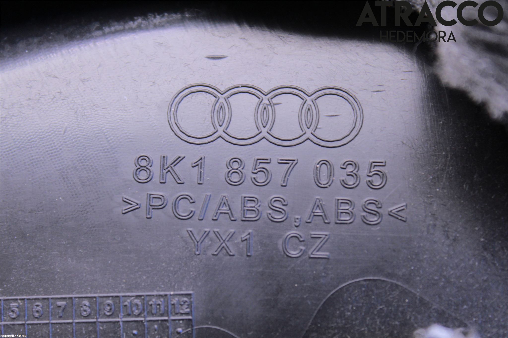 Audi A4/S4 08-11 Handskfack