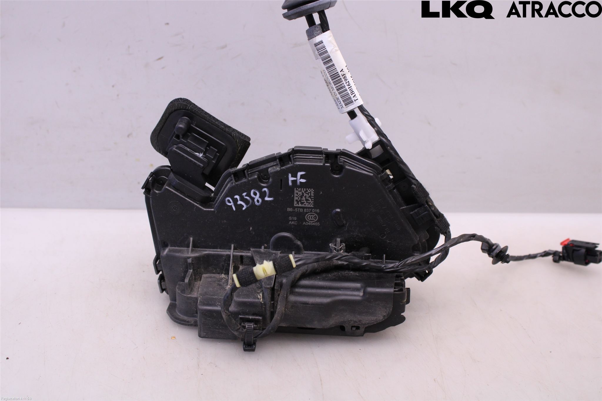 Volkswagen VW PASSAT 15-19 Låskista-Dörrlås