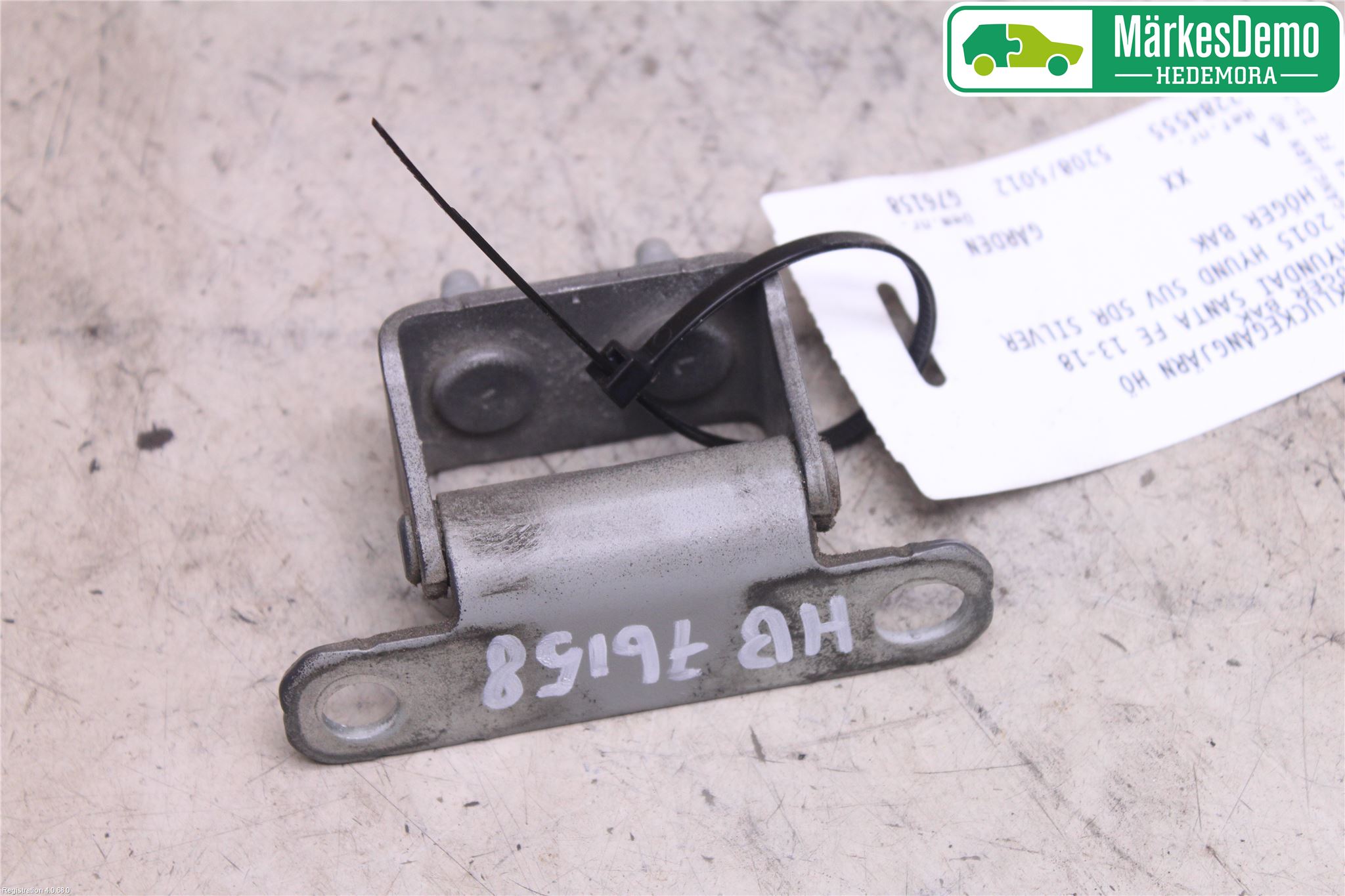 Hyundai SANTA FE 13-18 Bakluckegångjärn Hö