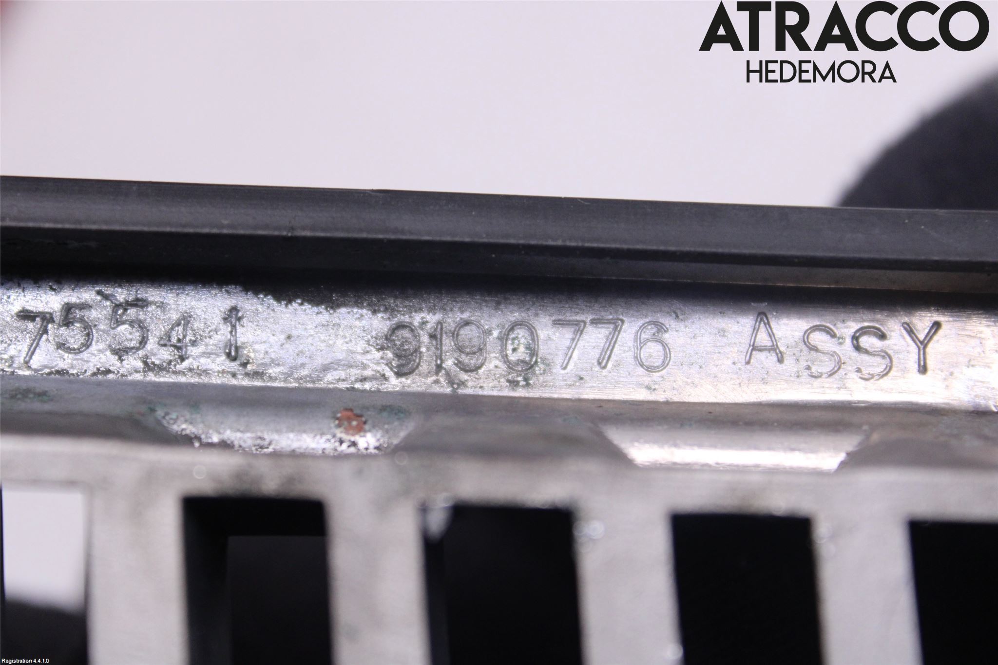Volvo S70/V70/XC  97-00 Grill Komp
