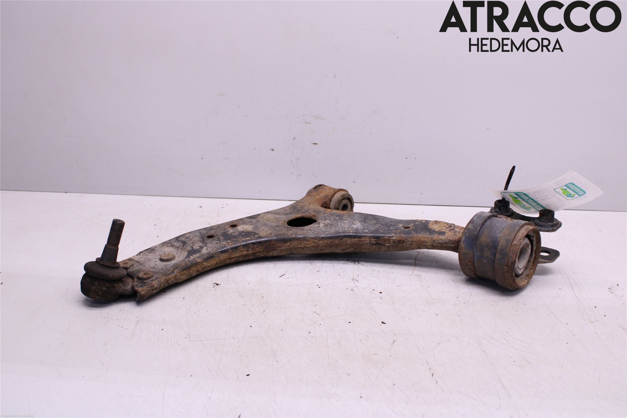 Volvo S40 04-07 Bärarm Fram Undre Vä