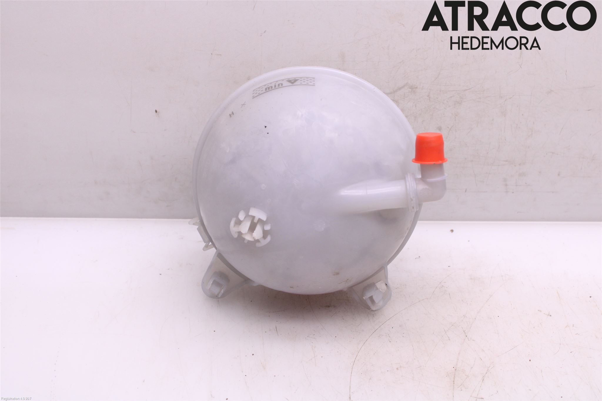 Volkswagen VW PASSAT 15-19 Expansionstank