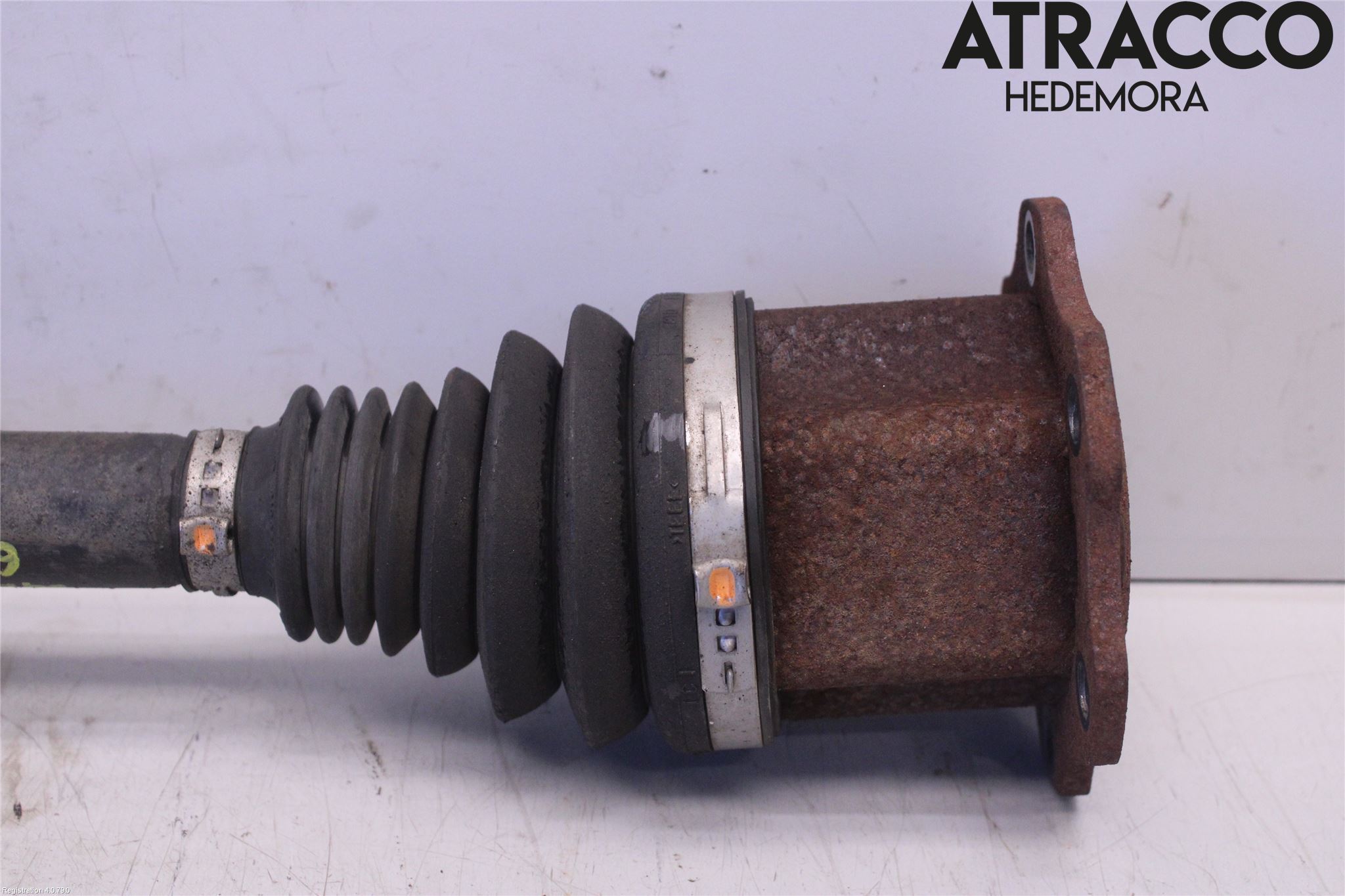 Audi A4/S4 08-11 Drivaxel Fram Vänster