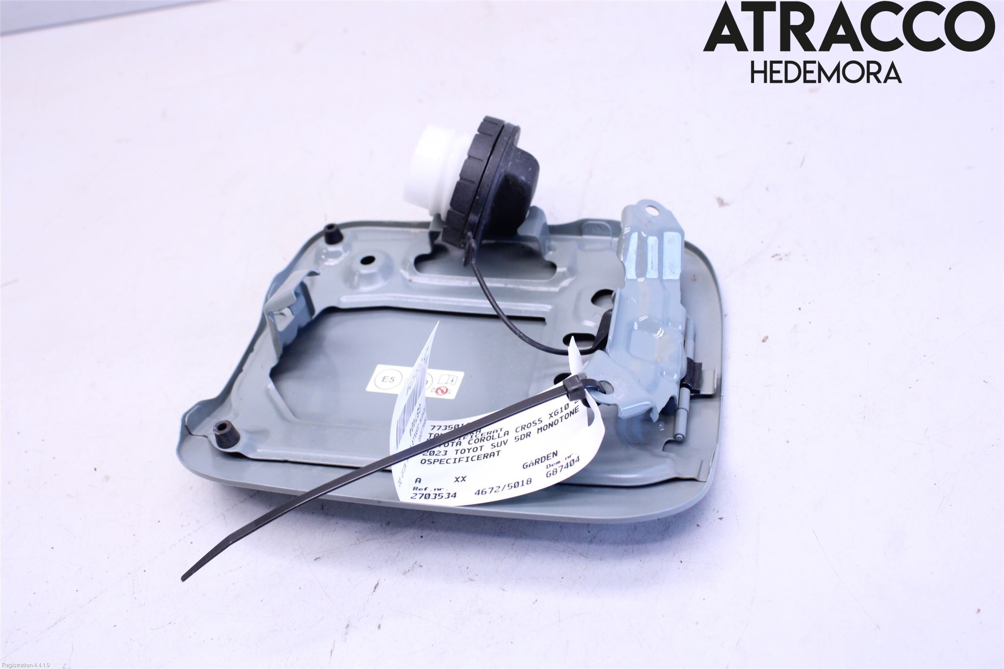 Toyota COROLLA CROSS XG10 22- Tanklucka