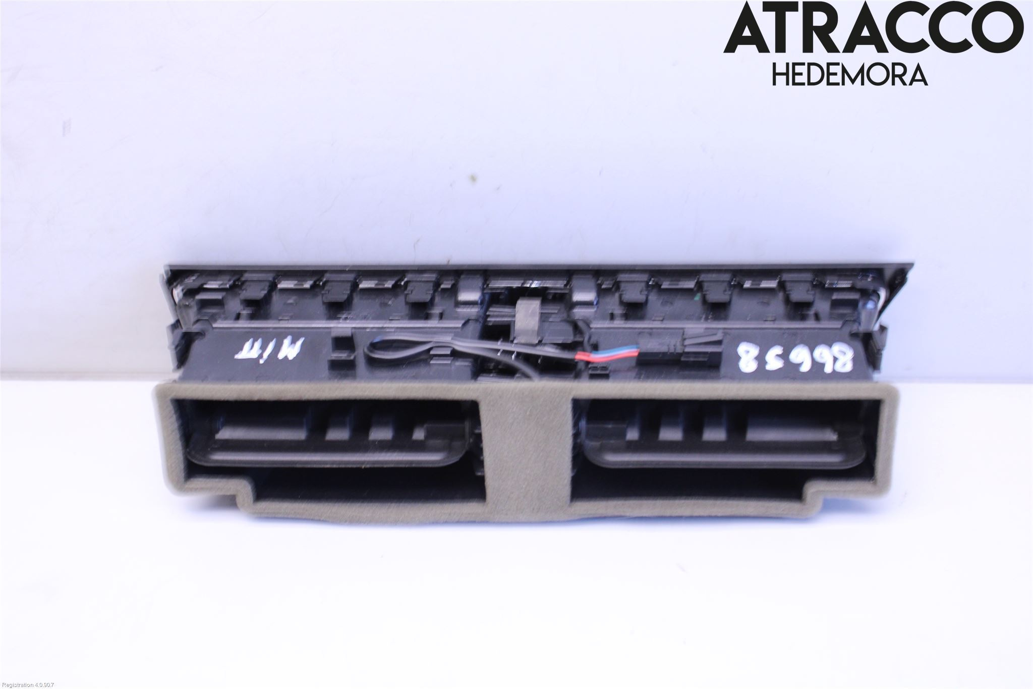 Audi A4 12-15 Defrosterkanal-Munstycke