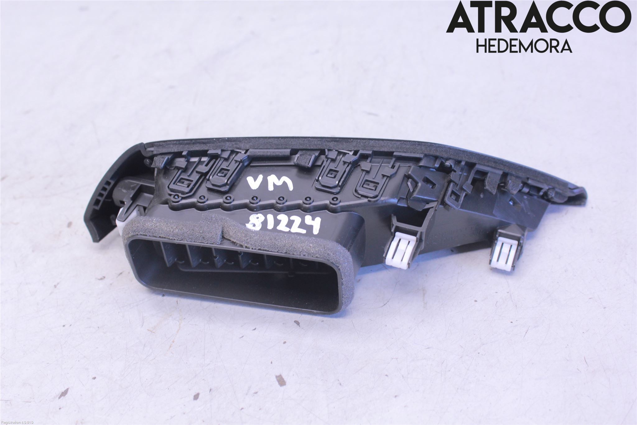 Subaru IMPREZA V 18- Defrosterkanal-Munstycke
