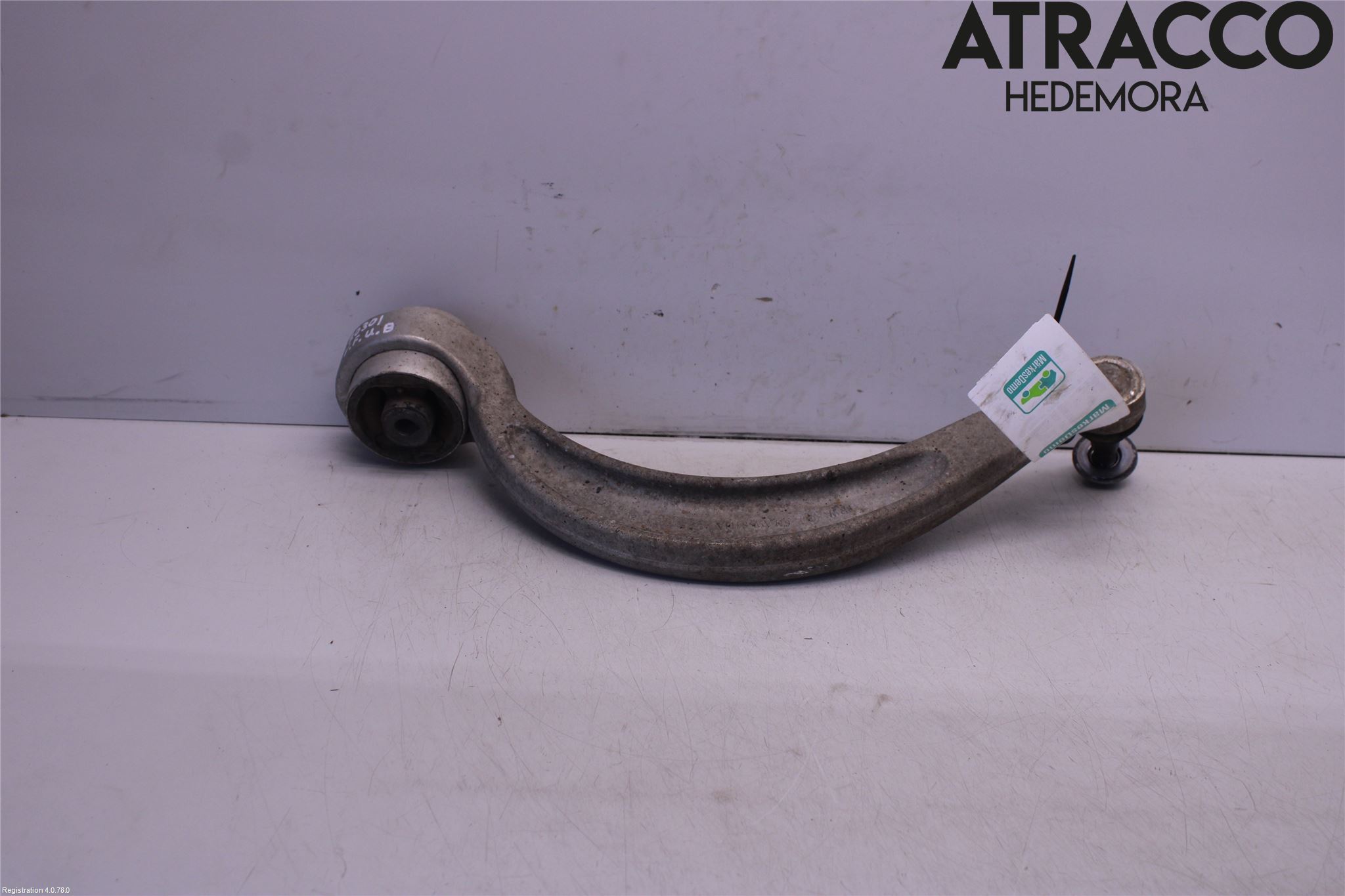 Audi A4/S4 B9 16-19 Bärarm Fram Undre Vä