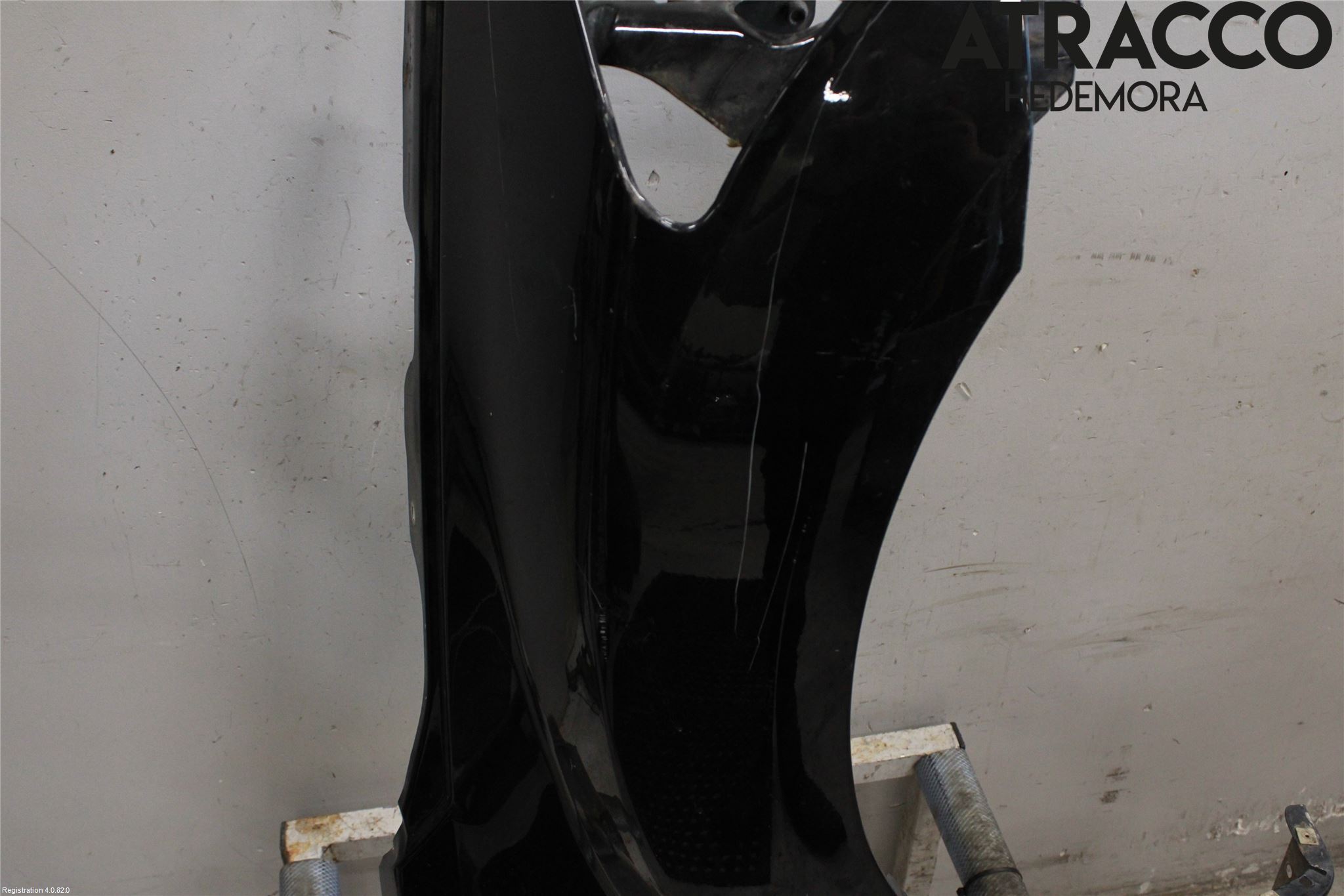 Dodge CALIBER Skärm Fram Höger