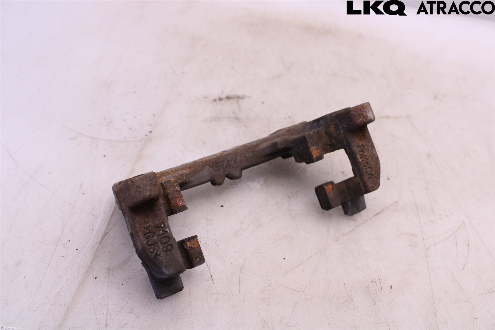 Ford FOCUS 19- Bromsokshållare