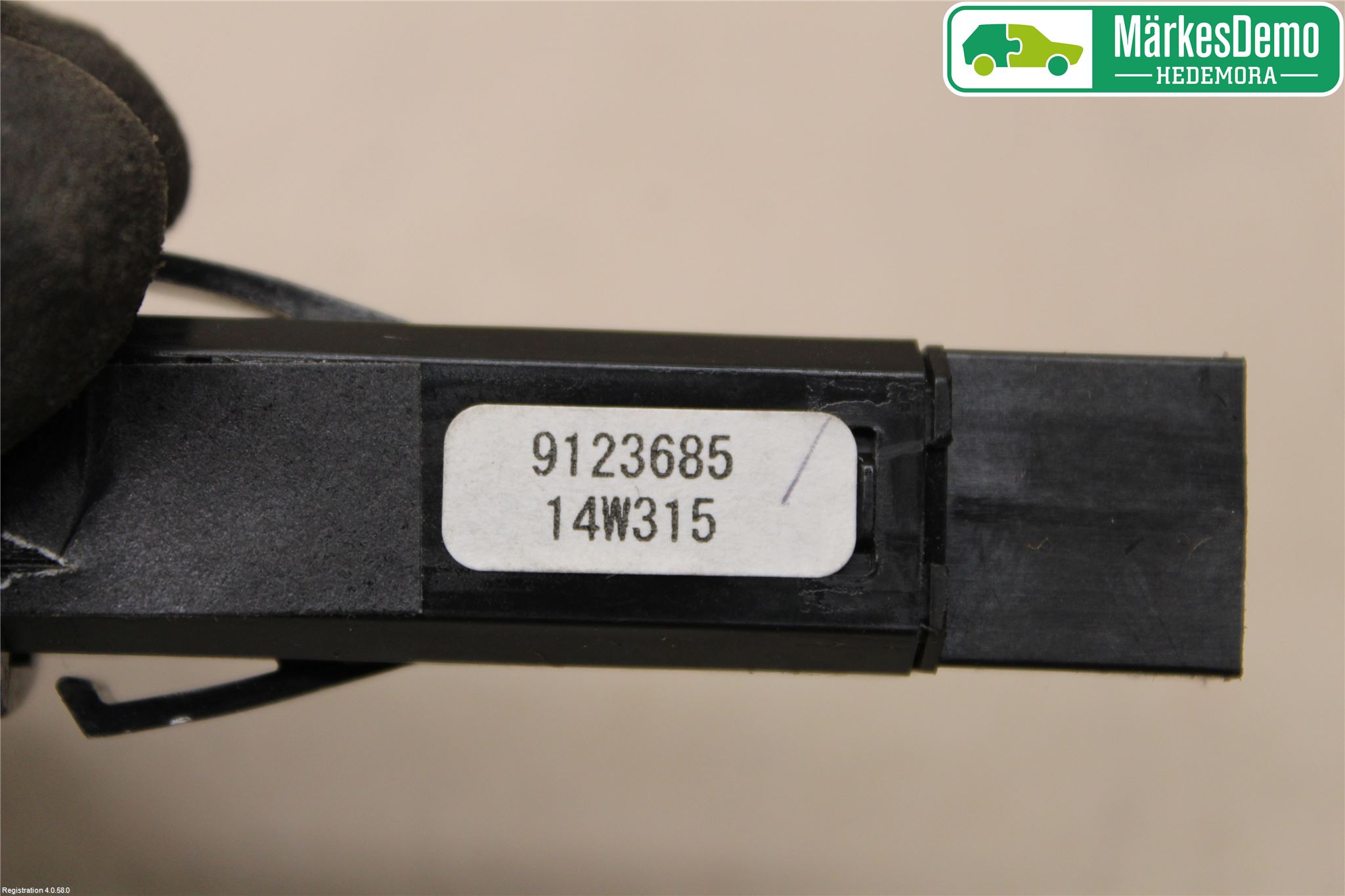 Volvo XC70 14-16 Strömställare Varnings