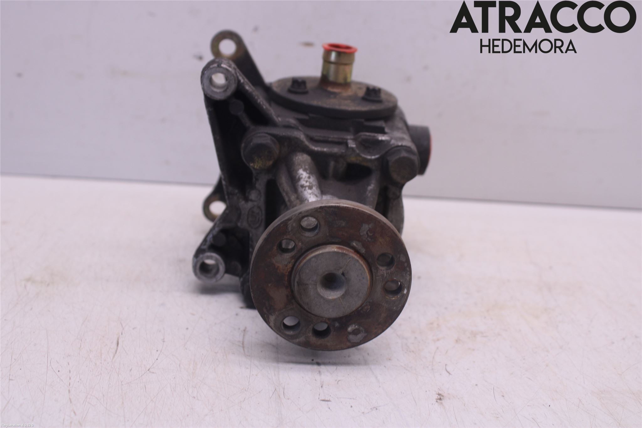 Mercedes-Benz MB 508 Styrservopump