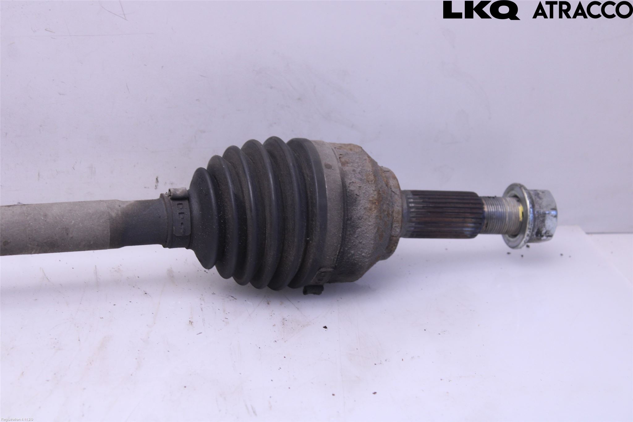 Nissan QASHQAI+2  10-14 Drivaxel Fram Höger